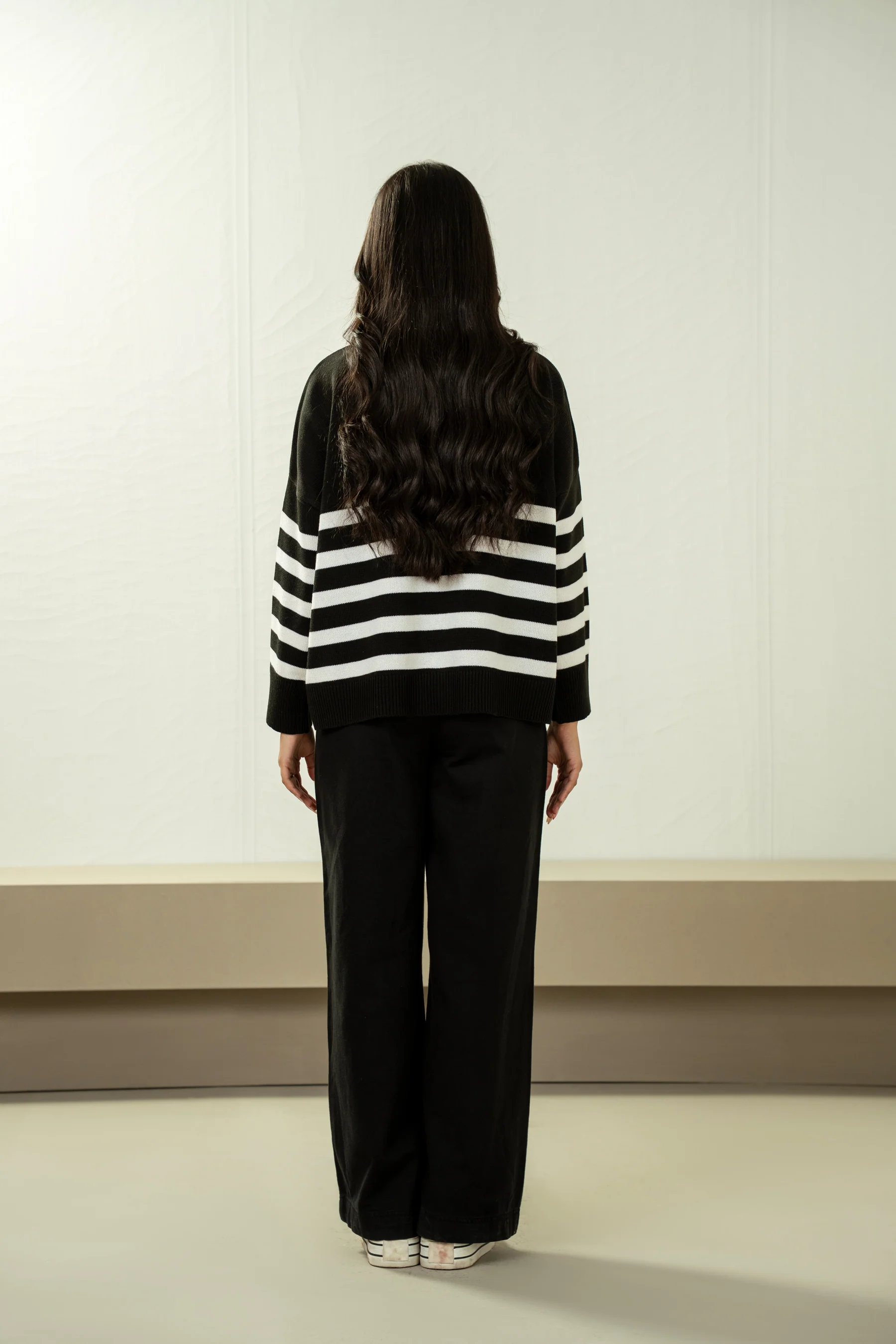 STYLIZED PULLOVER SWEATER - Image 4