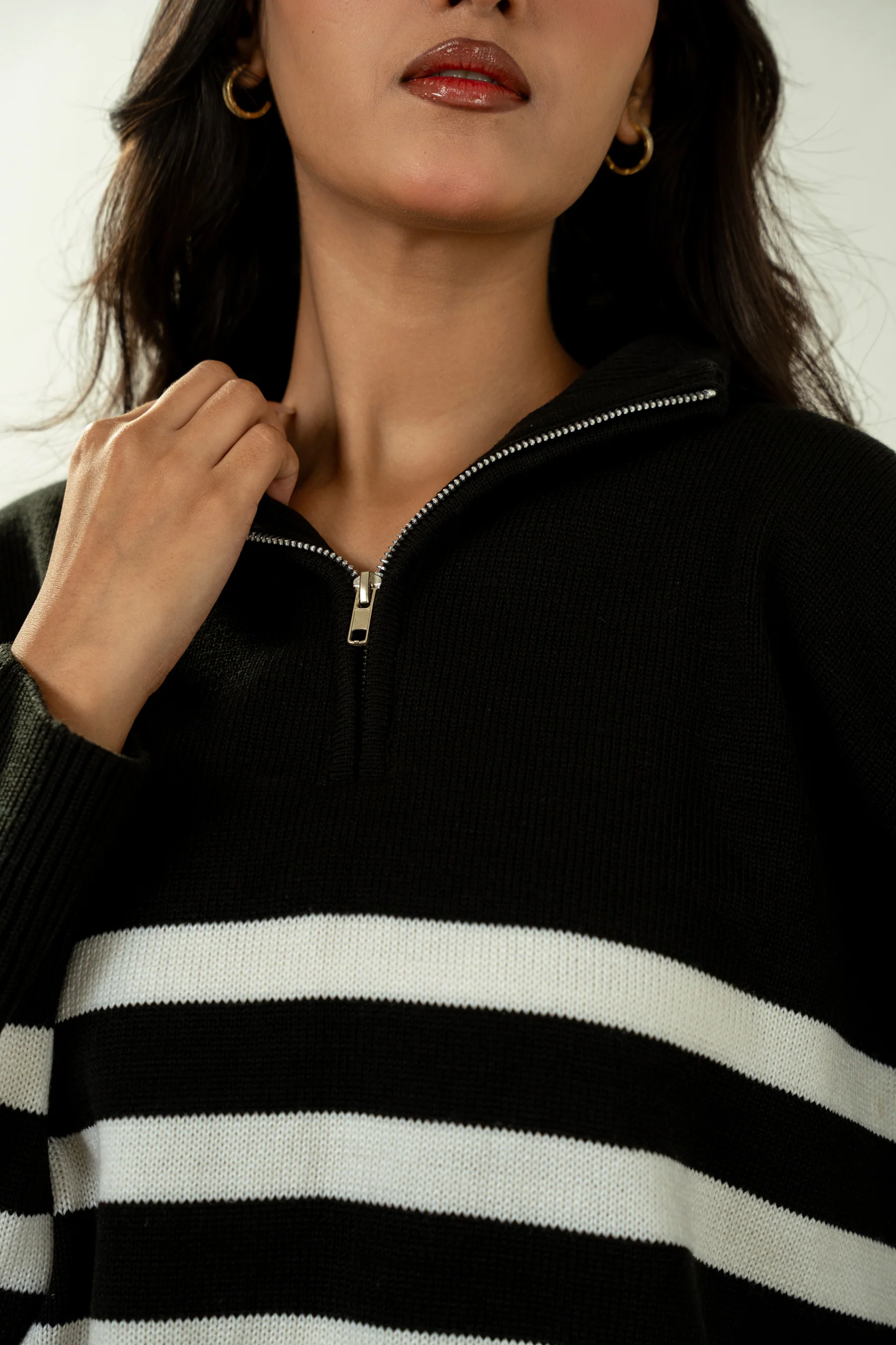 STYLIZED PULLOVER SWEATER - Image 7
