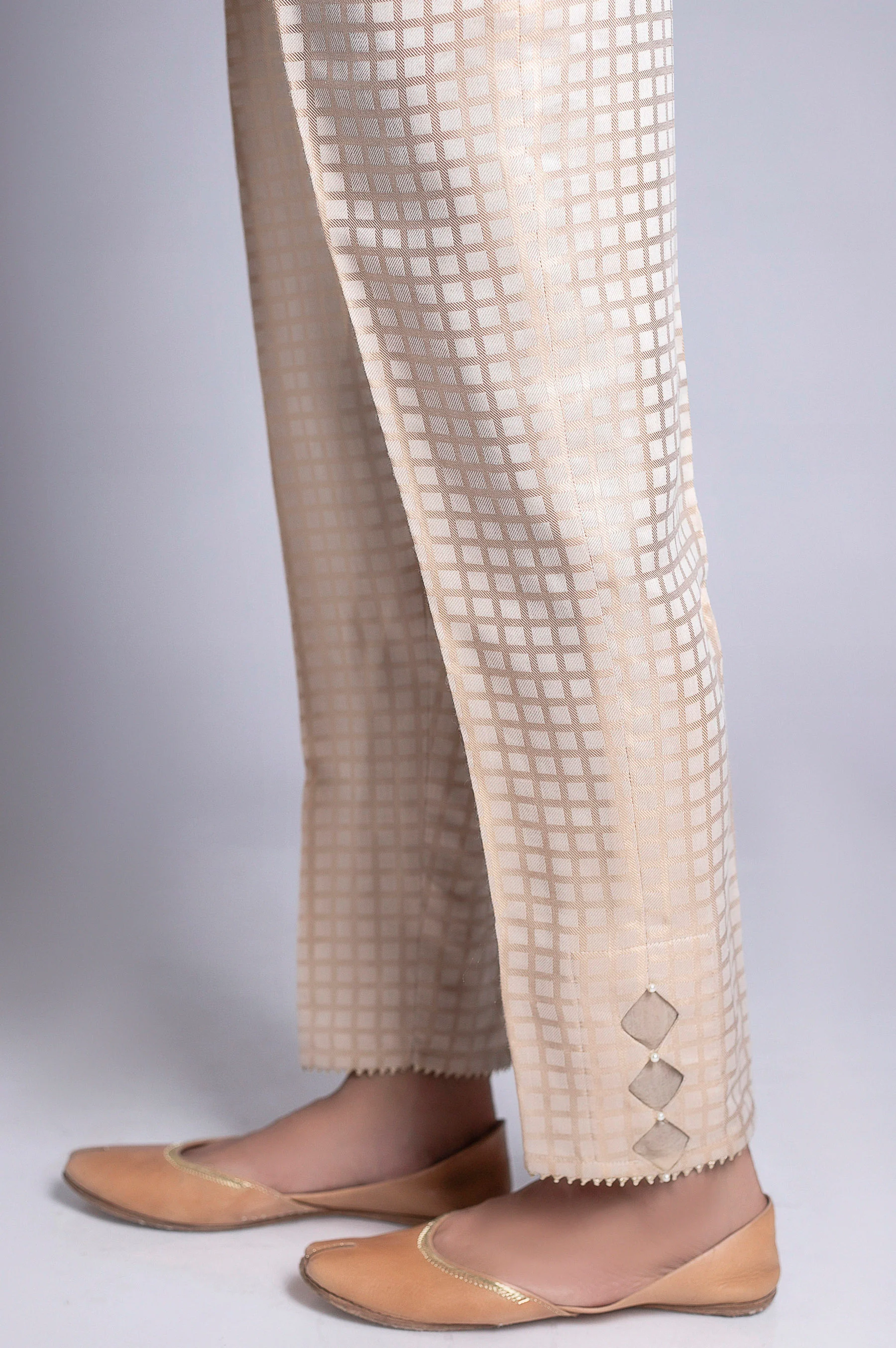 Jamawar Embellished Pant - Image 2