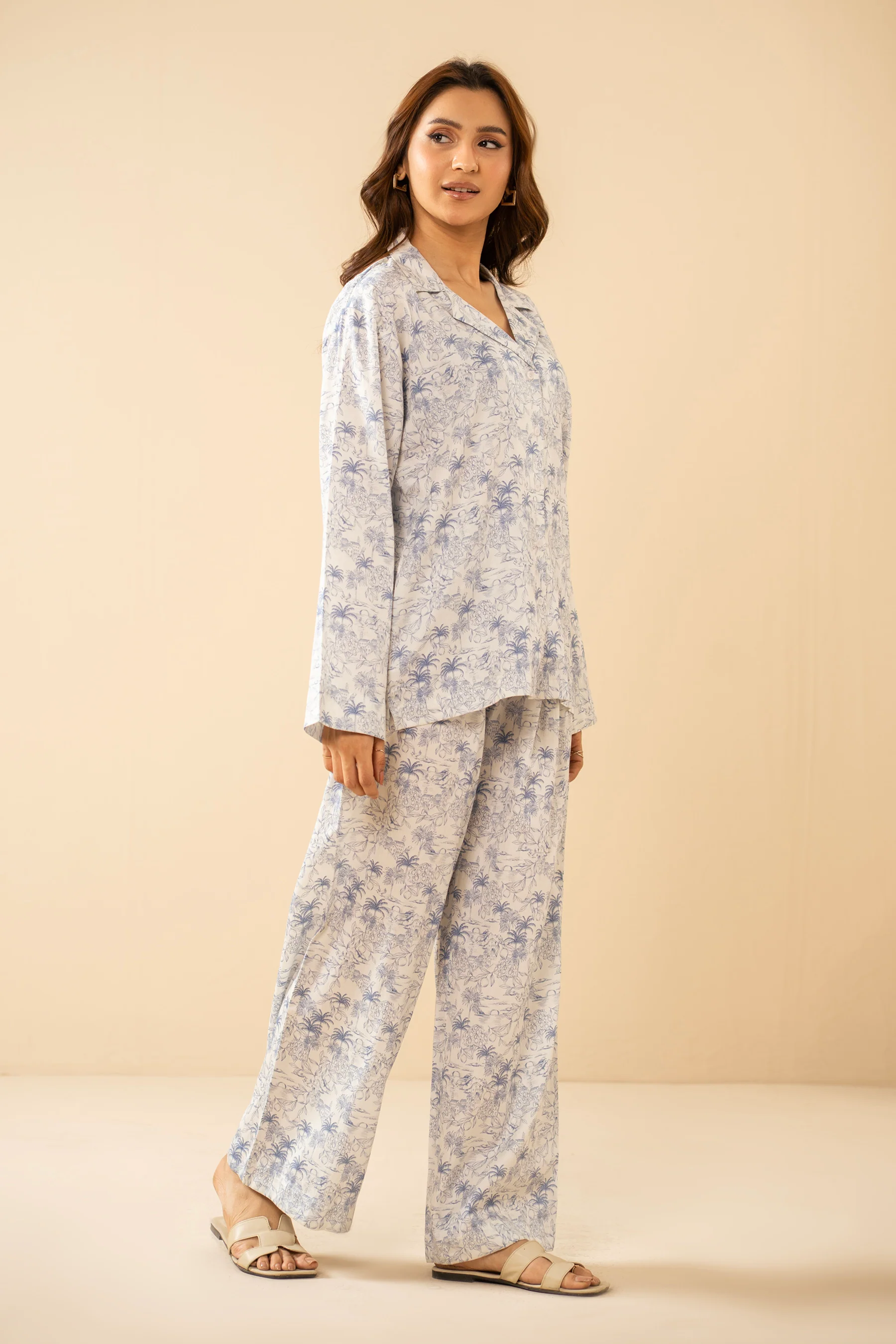 LOUNGEWEAR SET - Image 3