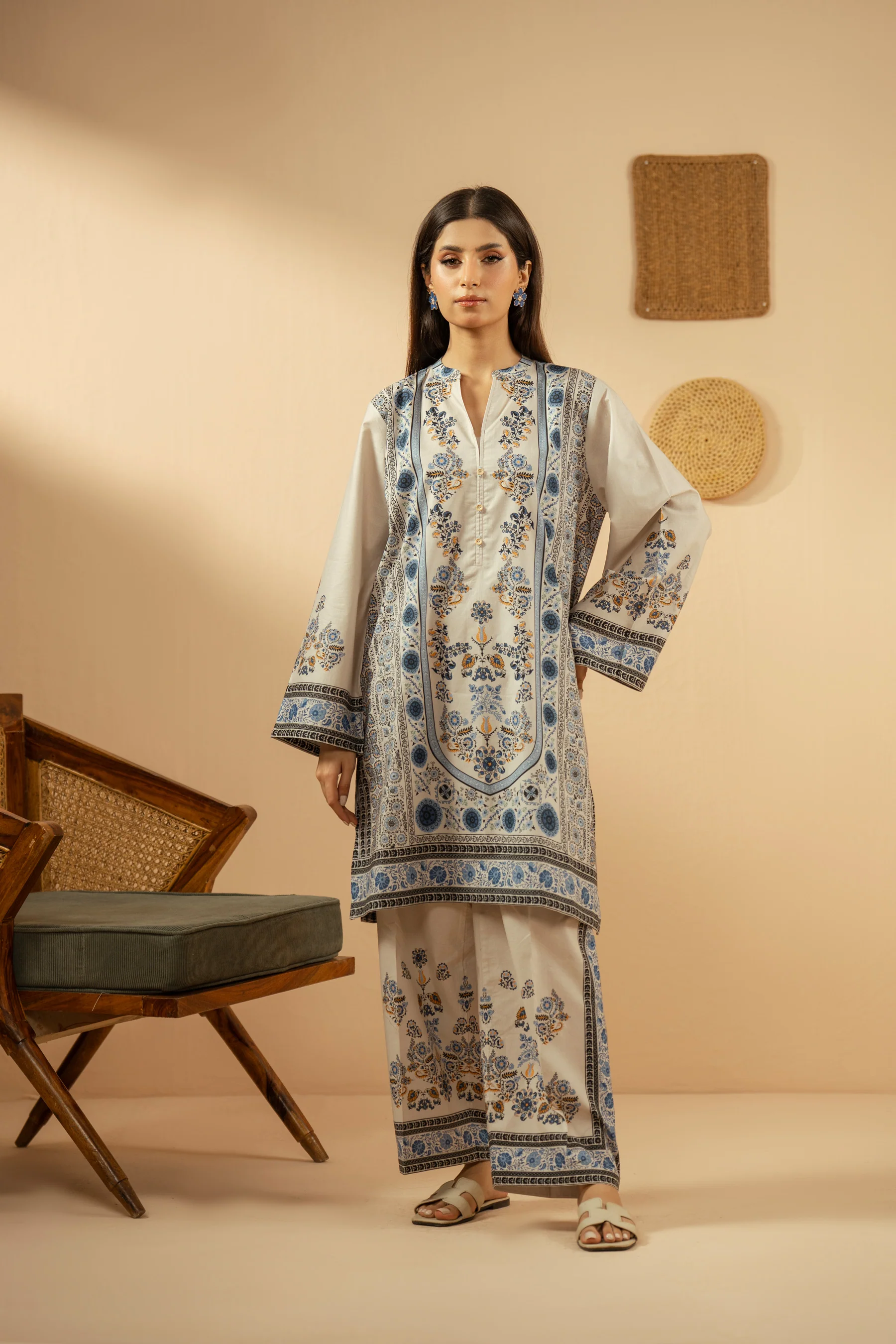 PRINTED CAMBRIC STITCHED 2 PIECE SUIT - Image 2