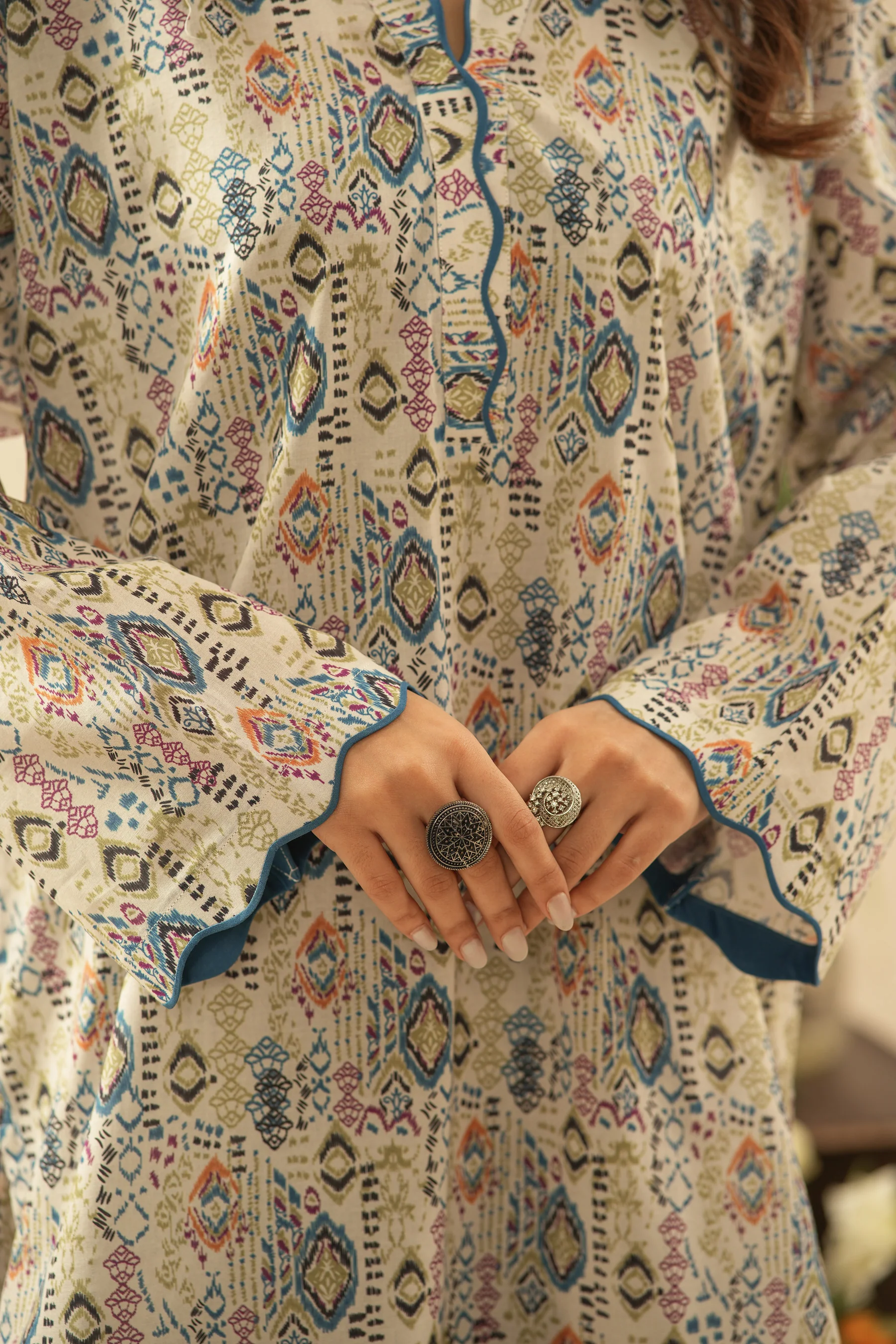 PRINTED CAMBRIC STITCHED 2 PIECE SUIT - Image 2