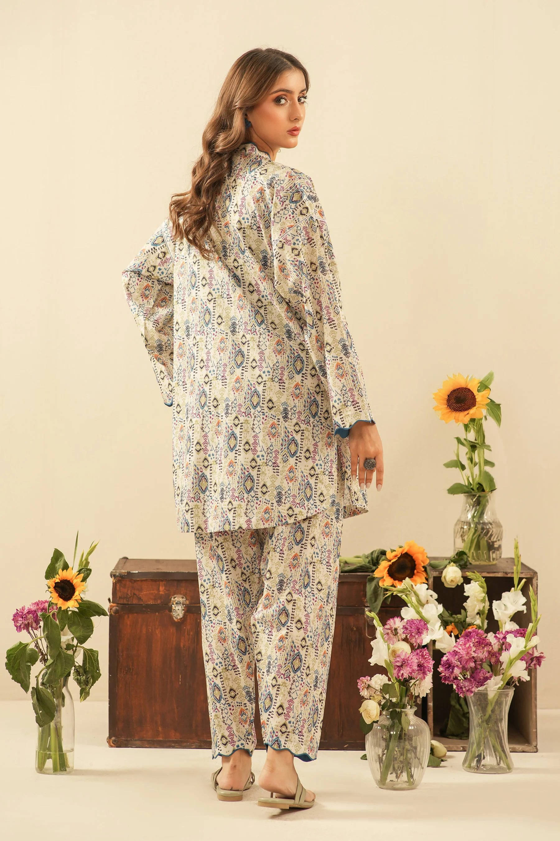 PRINTED CAMBRIC STITCHED 2 PIECE SUIT - Image 3