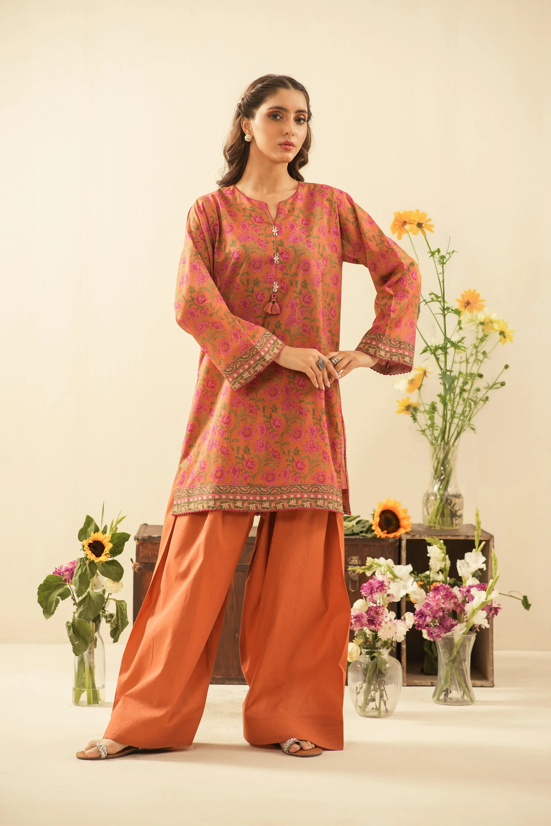 PRINTED LAWN UNSTITCHED 3 PIECE SUIT - Image 5