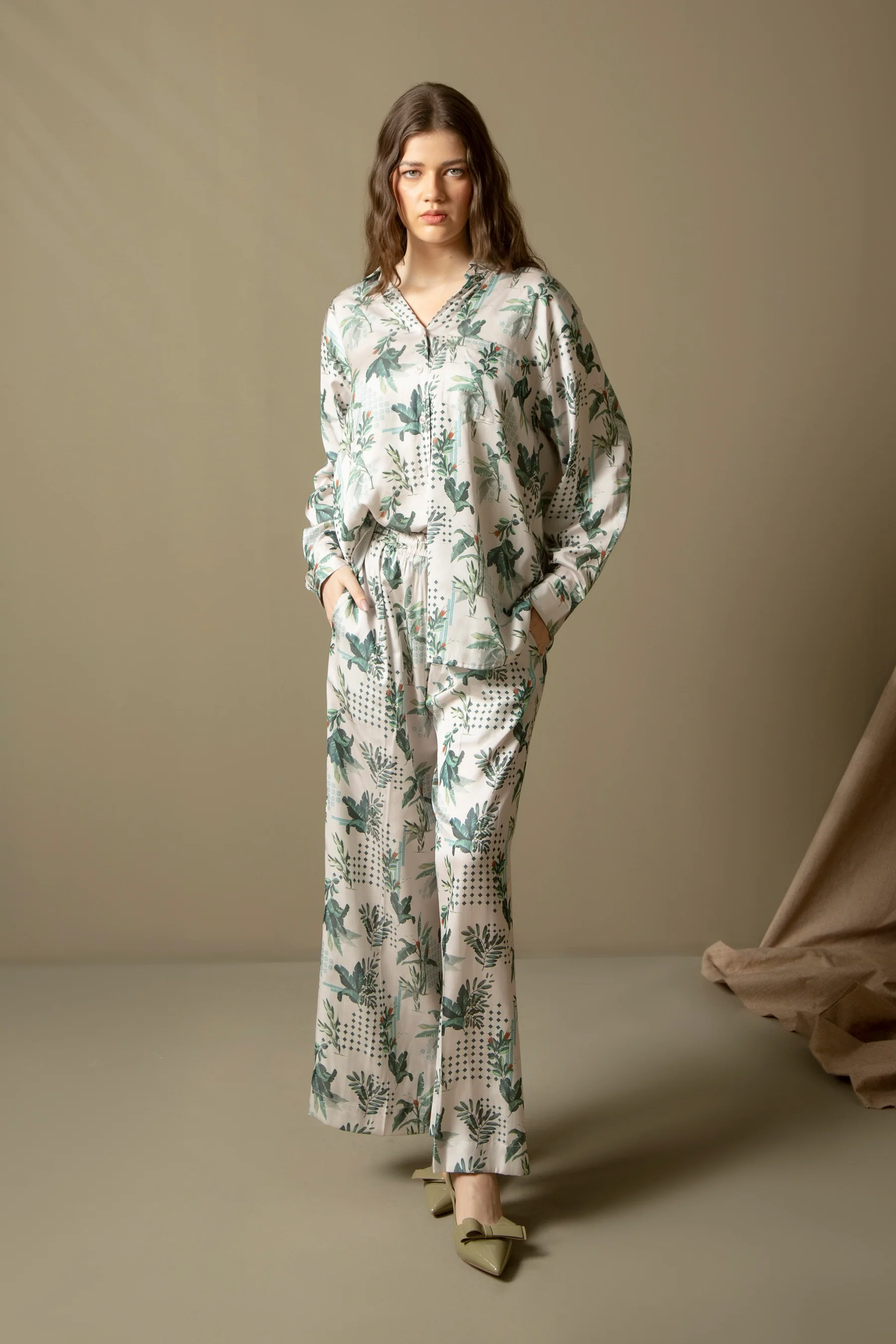 PRINTED SATIN SILK CO-ORD SET - Image 6