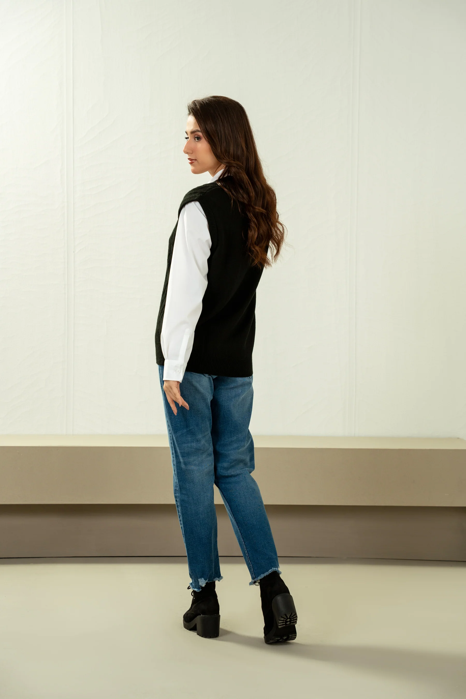 STYLIZED BUTTON DOWN CARDIGAN - Image 5