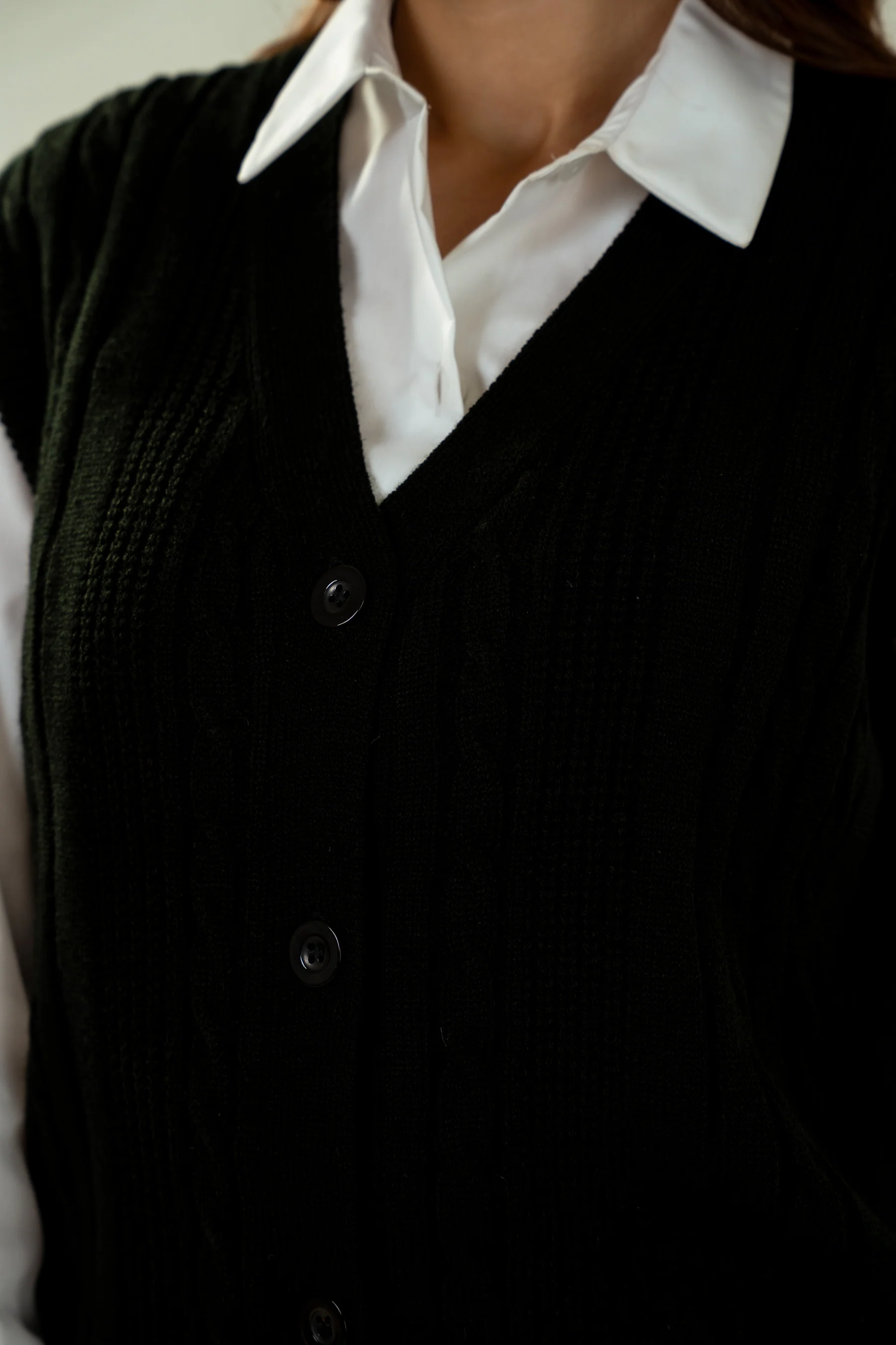 STYLIZED BUTTON DOWN CARDIGAN - Image 8