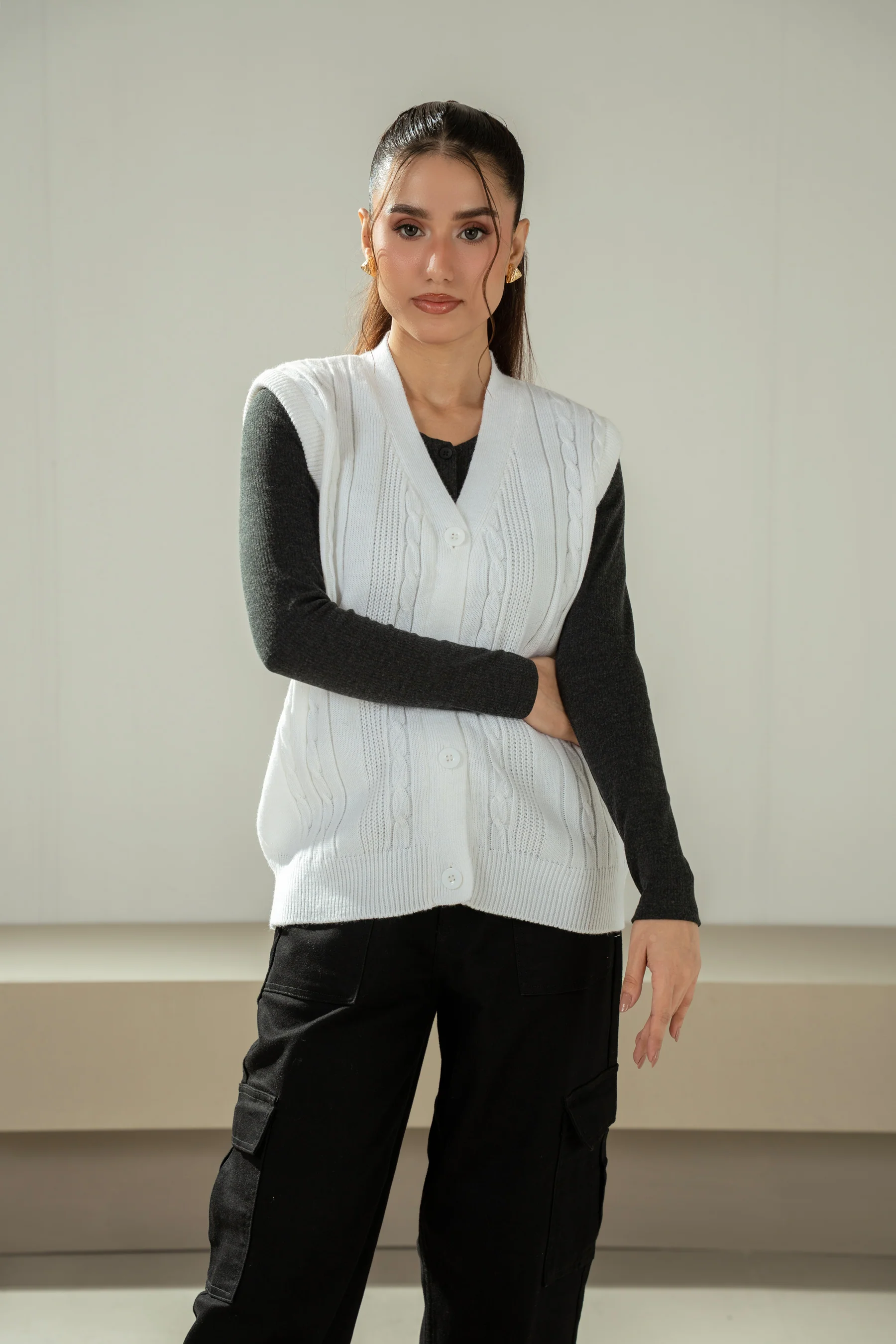 STYLIZED BUTTON DOWN CARDIGAN - Image 3