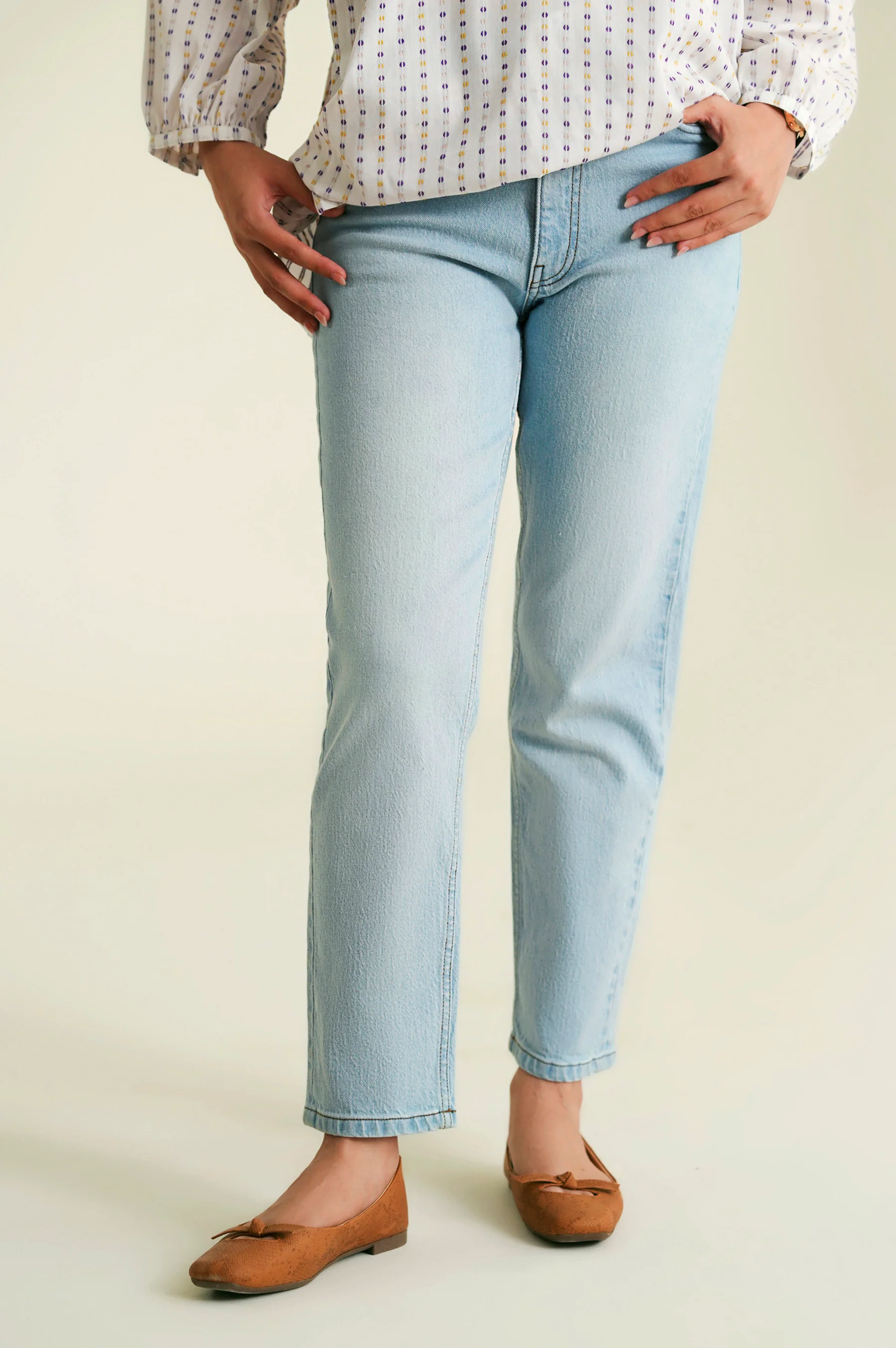 Mom Jeans - Image 2
