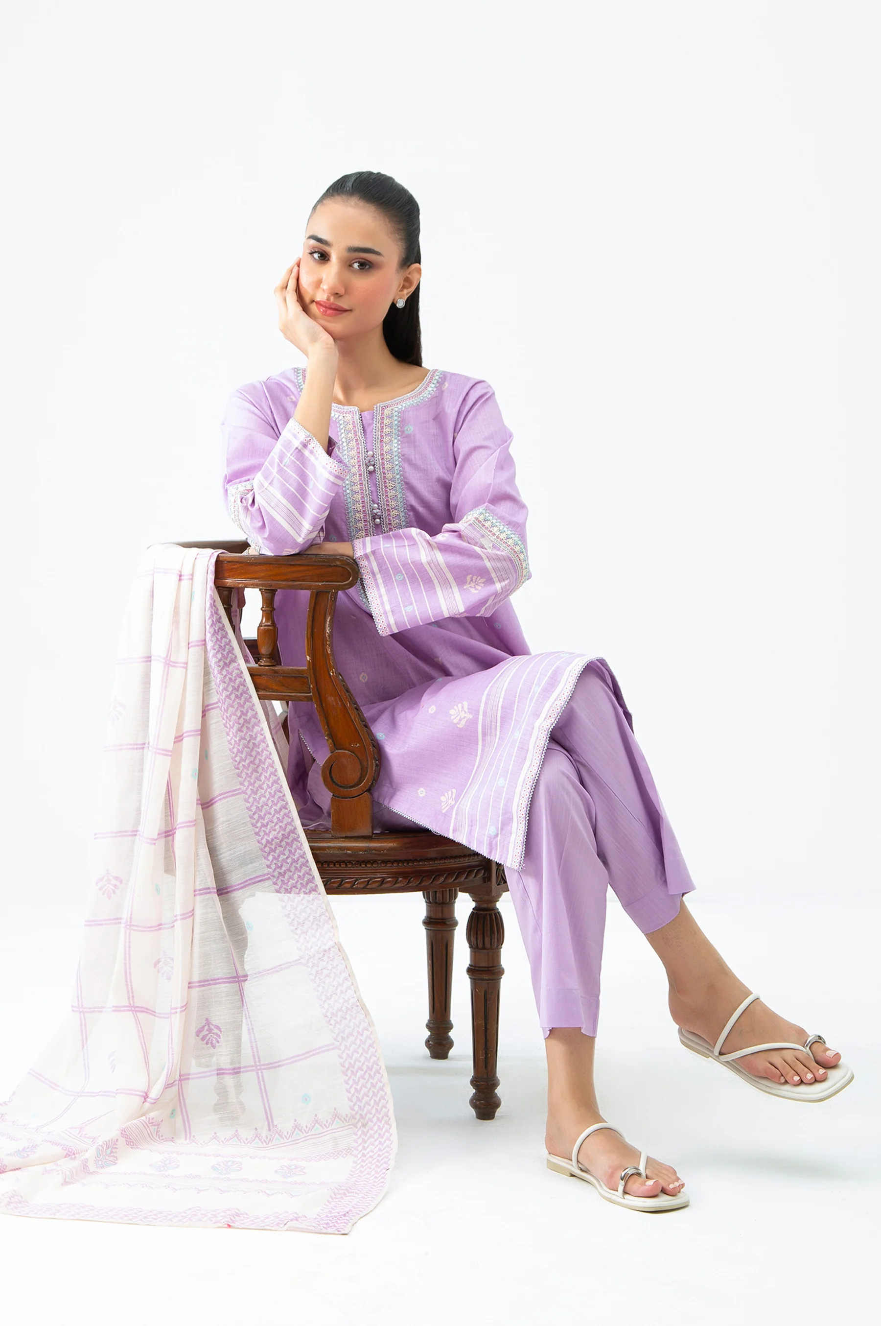 STITCHED EMBROIDERED CAMBRIC SUIT - Image 6