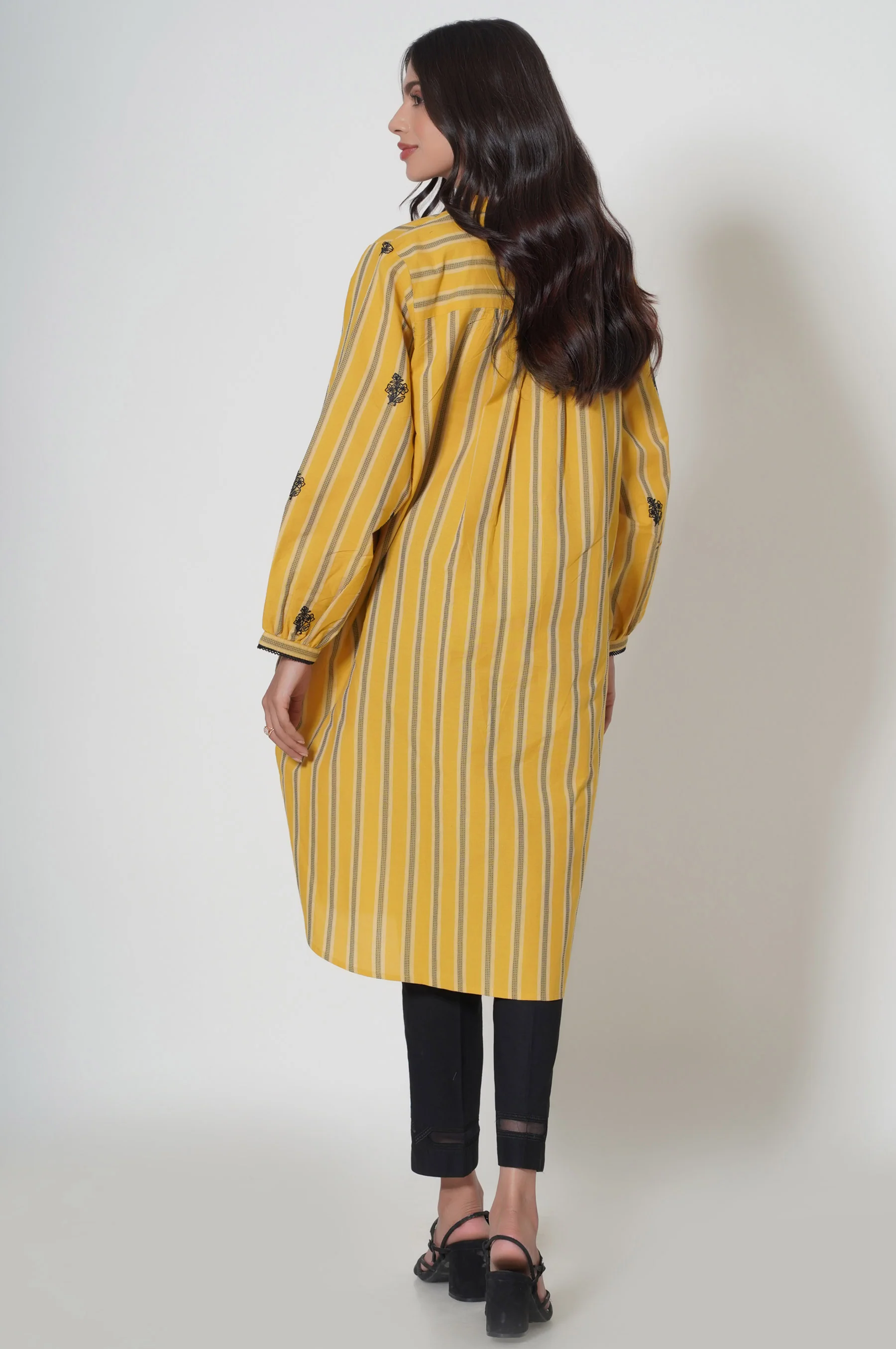 Stitched 1 Piece Yarn Dyed Shirt - Image 5