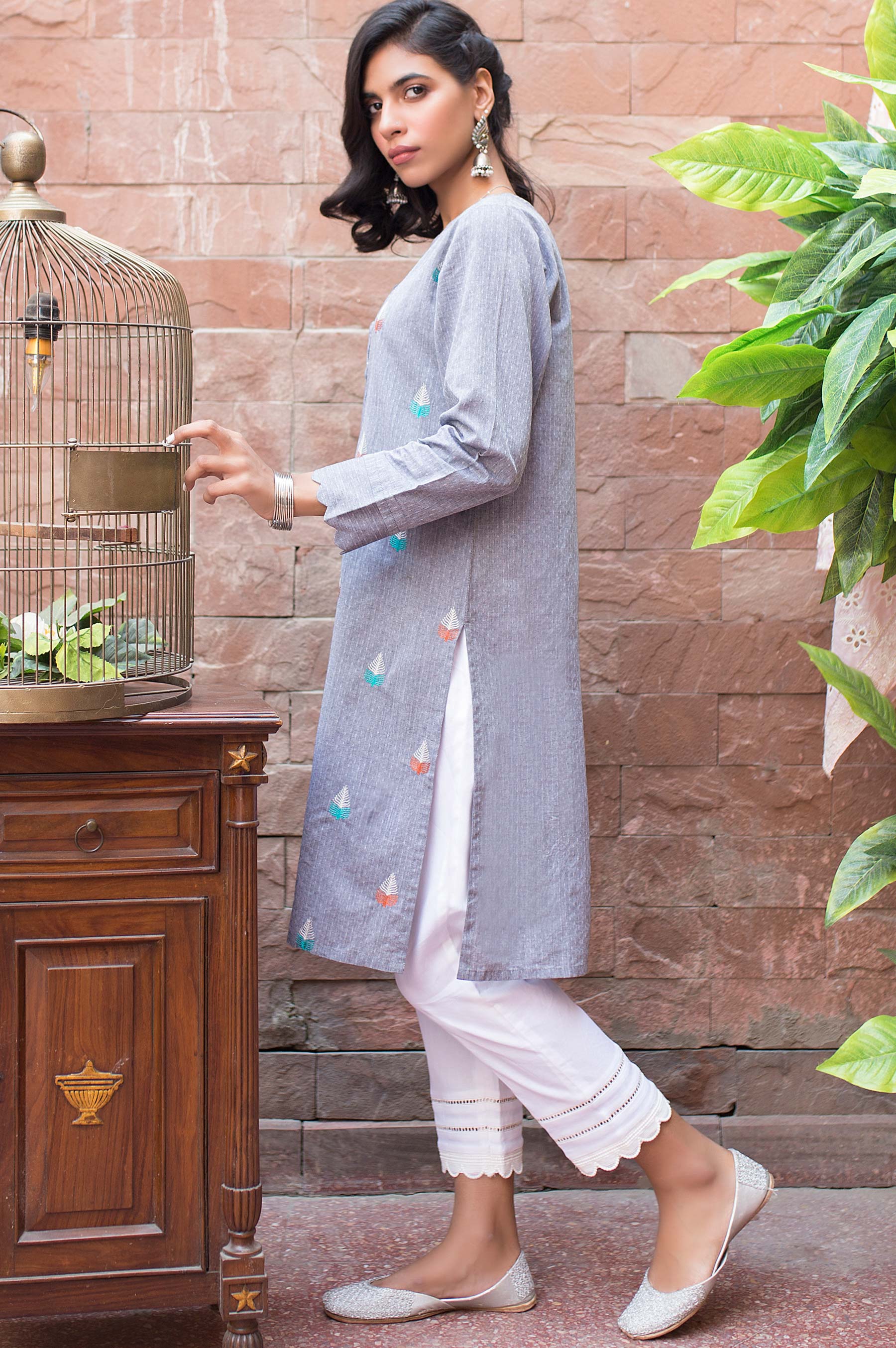 Stitched 1 Piece Chambery Shirt - Image 4
