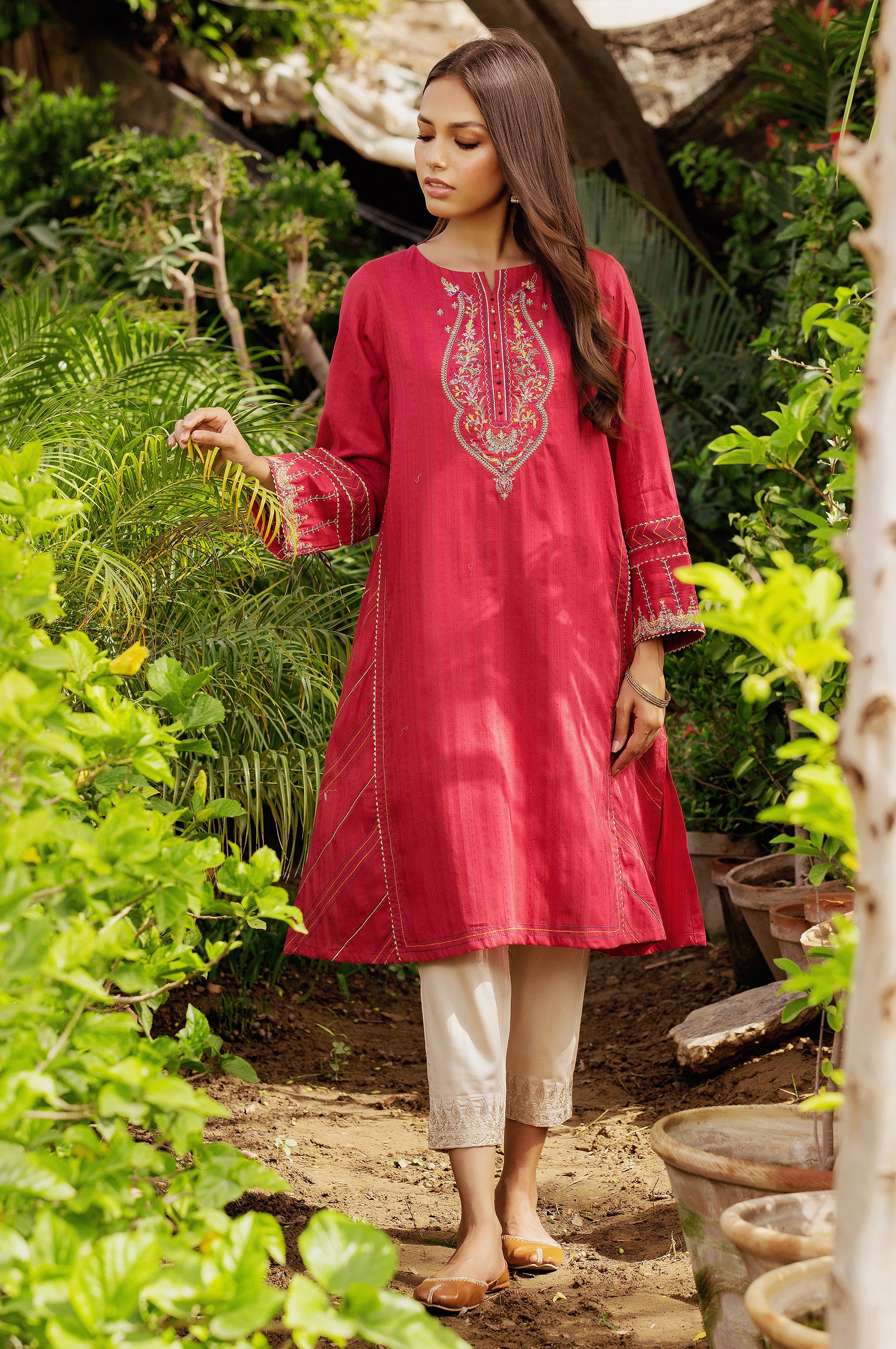 Stitched 1 Piece Embroidered Chikan Tarkashi Top - Image 2