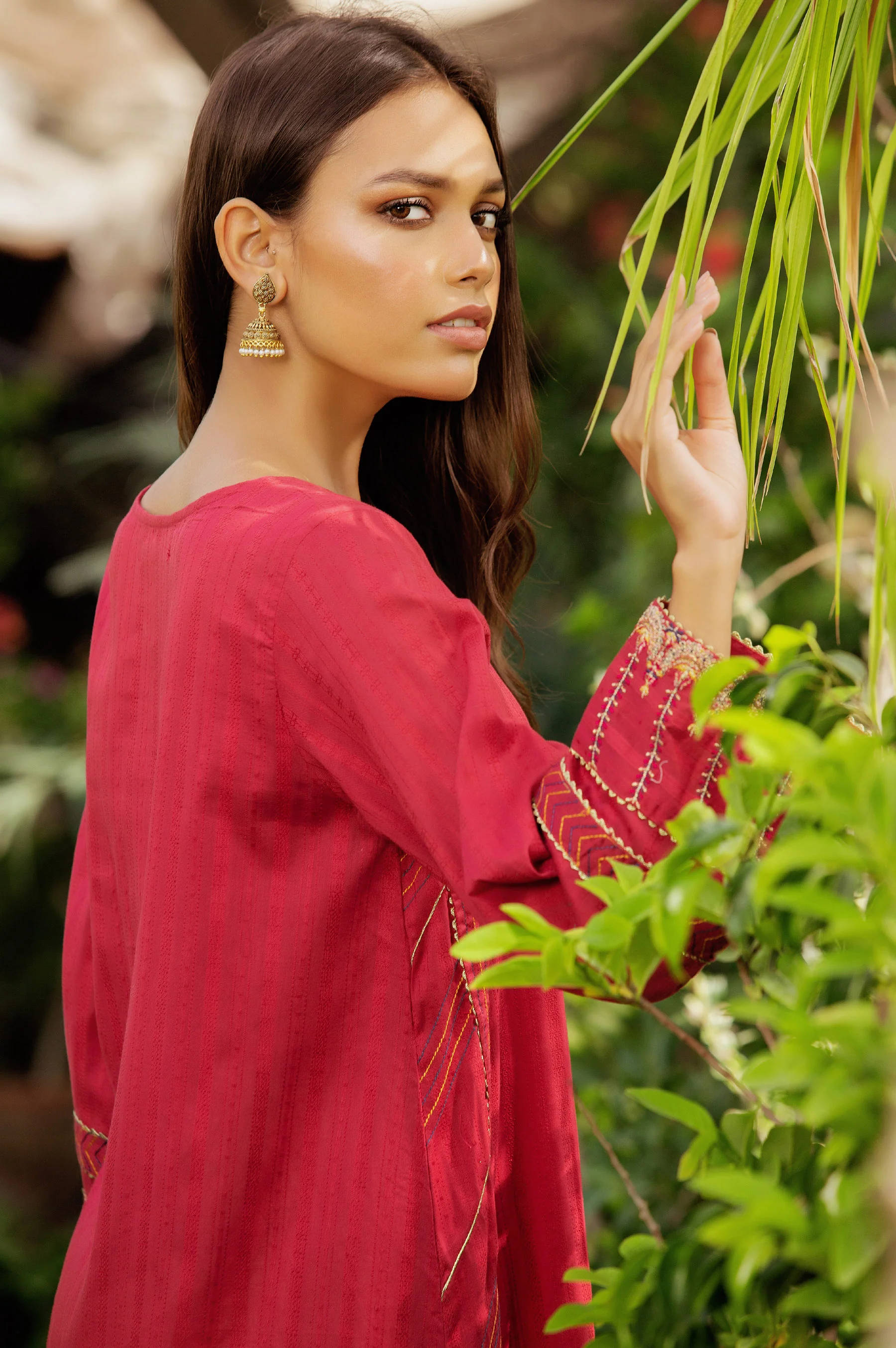Stitched 1 Piece Embroidered Chikan Tarkashi Top - Image 4