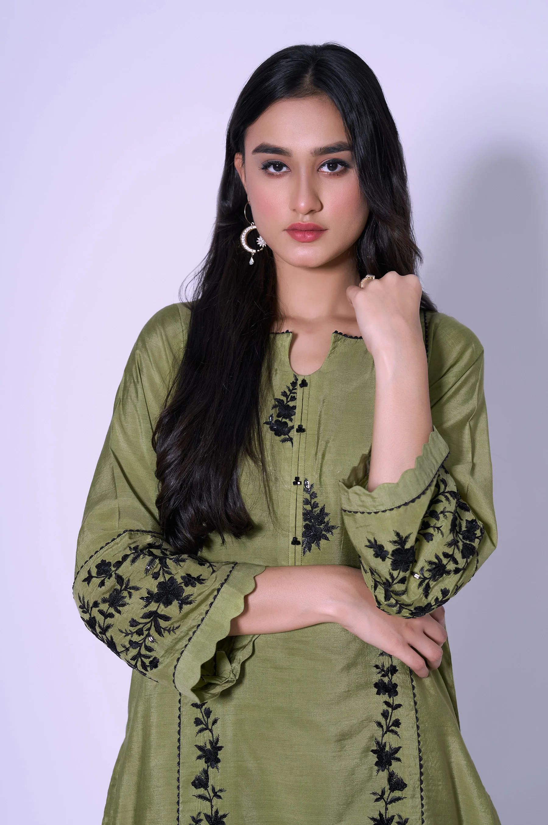 Stitched 1 Piece Paper Cotton Embroidered Outfit - Image 4