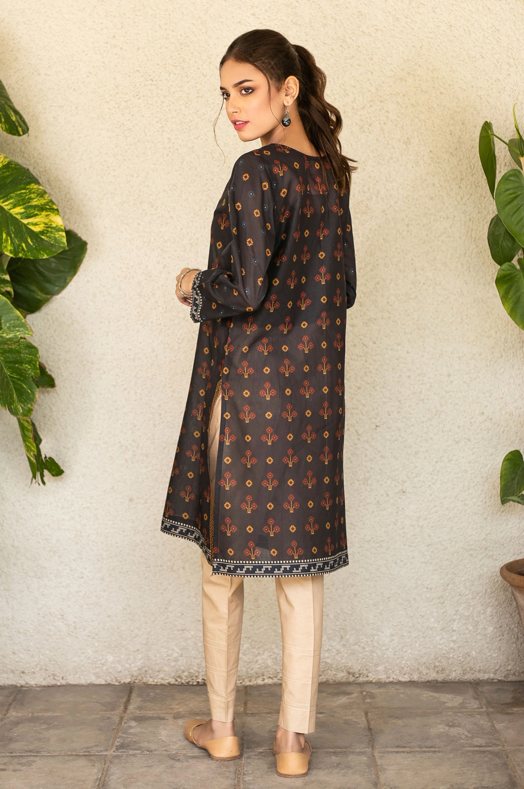 Stitched 1 Piece Digital Printed Doria Lawn Shirt - Image 2