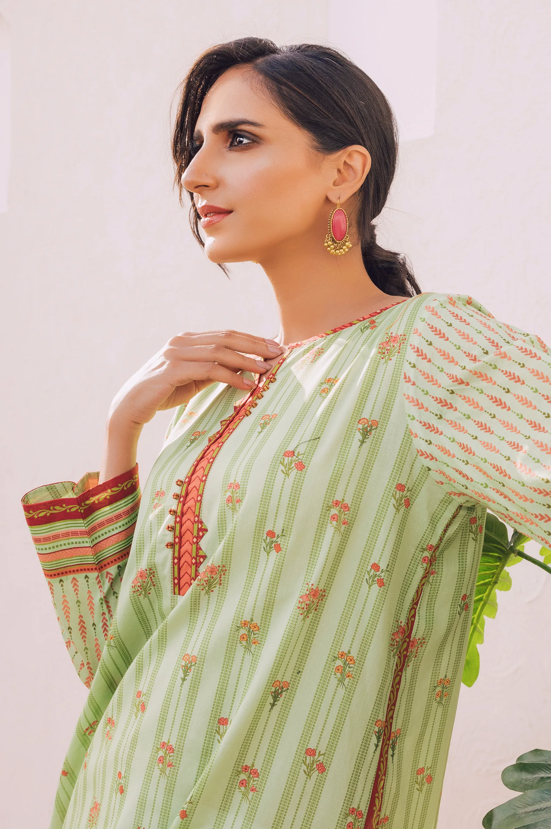 Stitched 1 Piece Digital Printed Doria Lawn Shirt - Image 4