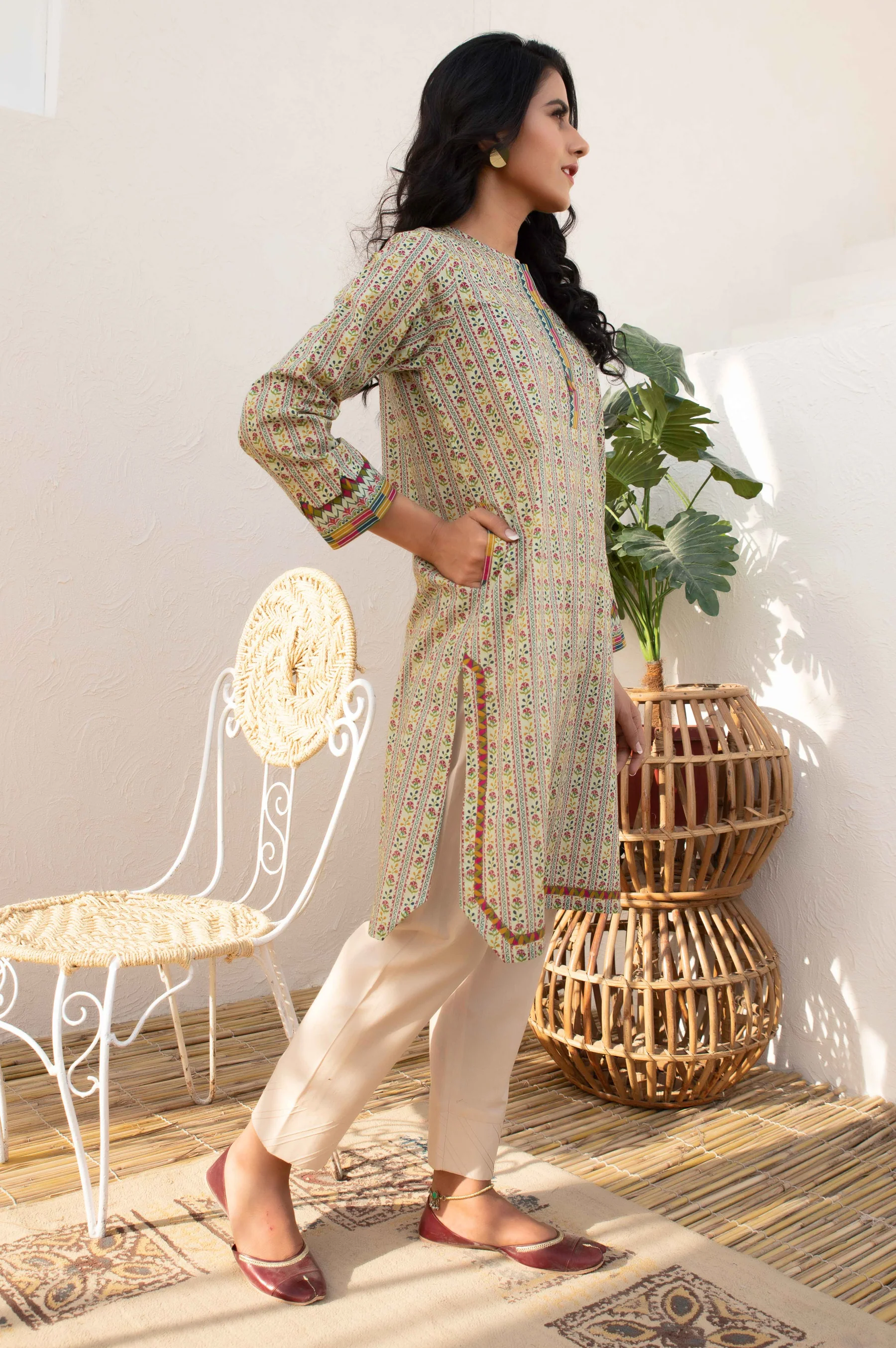 Stitched 1 Piece Digital Printed Doria Lawn Shirt - Image 2