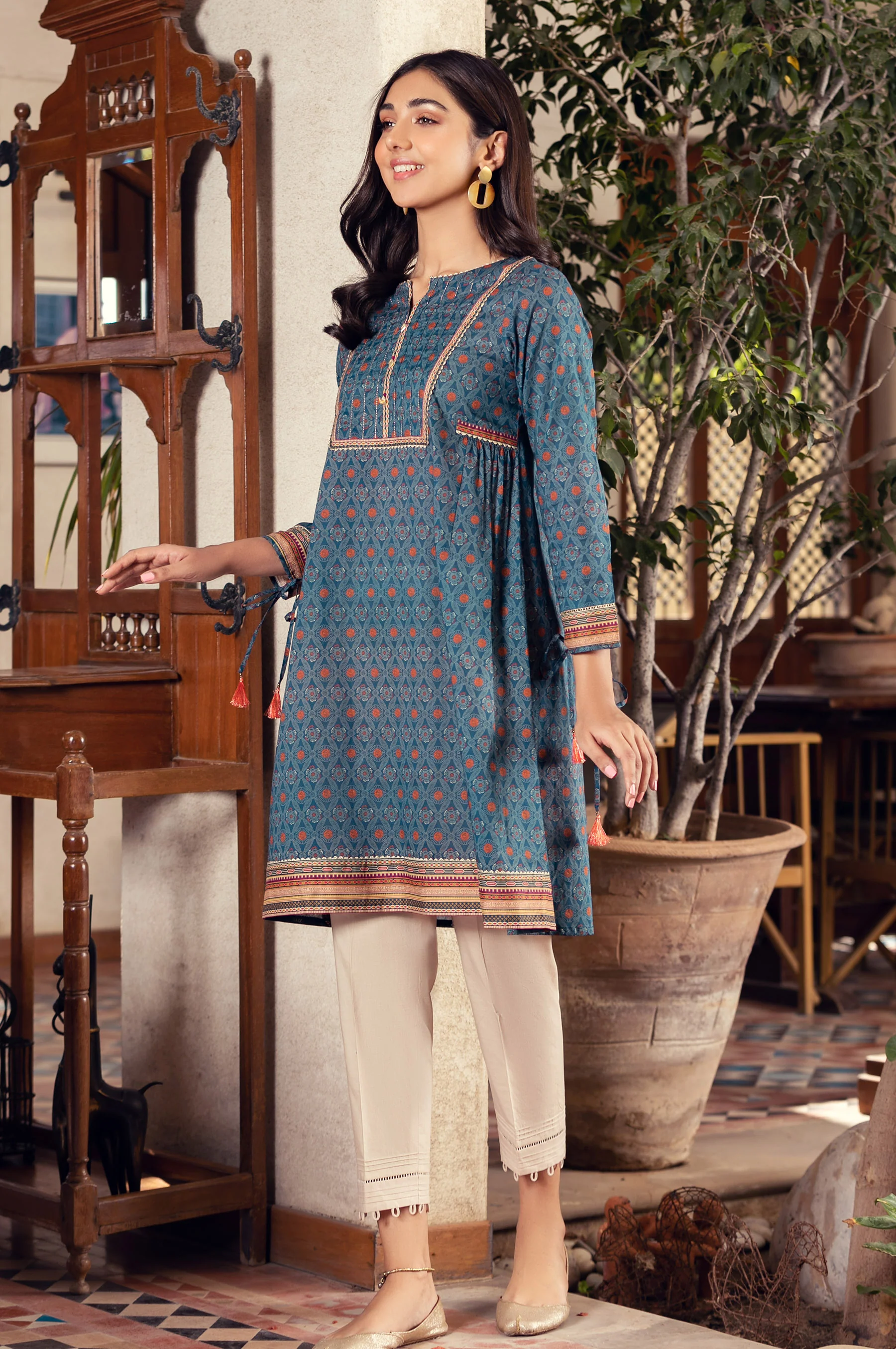 Stitched 1 Piece Digital Printed Doria Lawn Shirt - Image 3