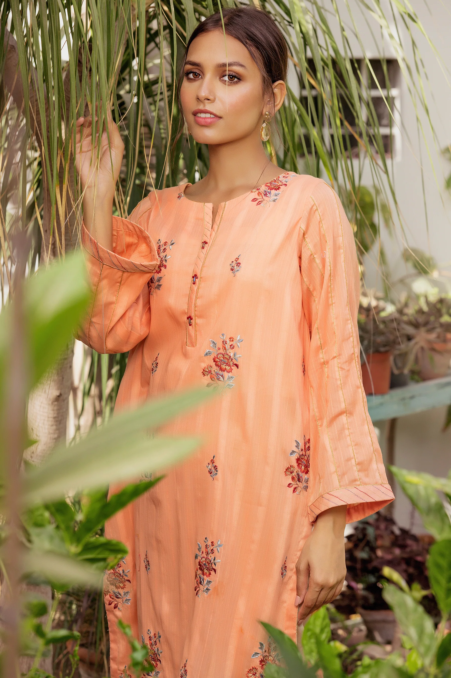 Stitched 1 Piece Embellished Dobby Shirt - Image 3