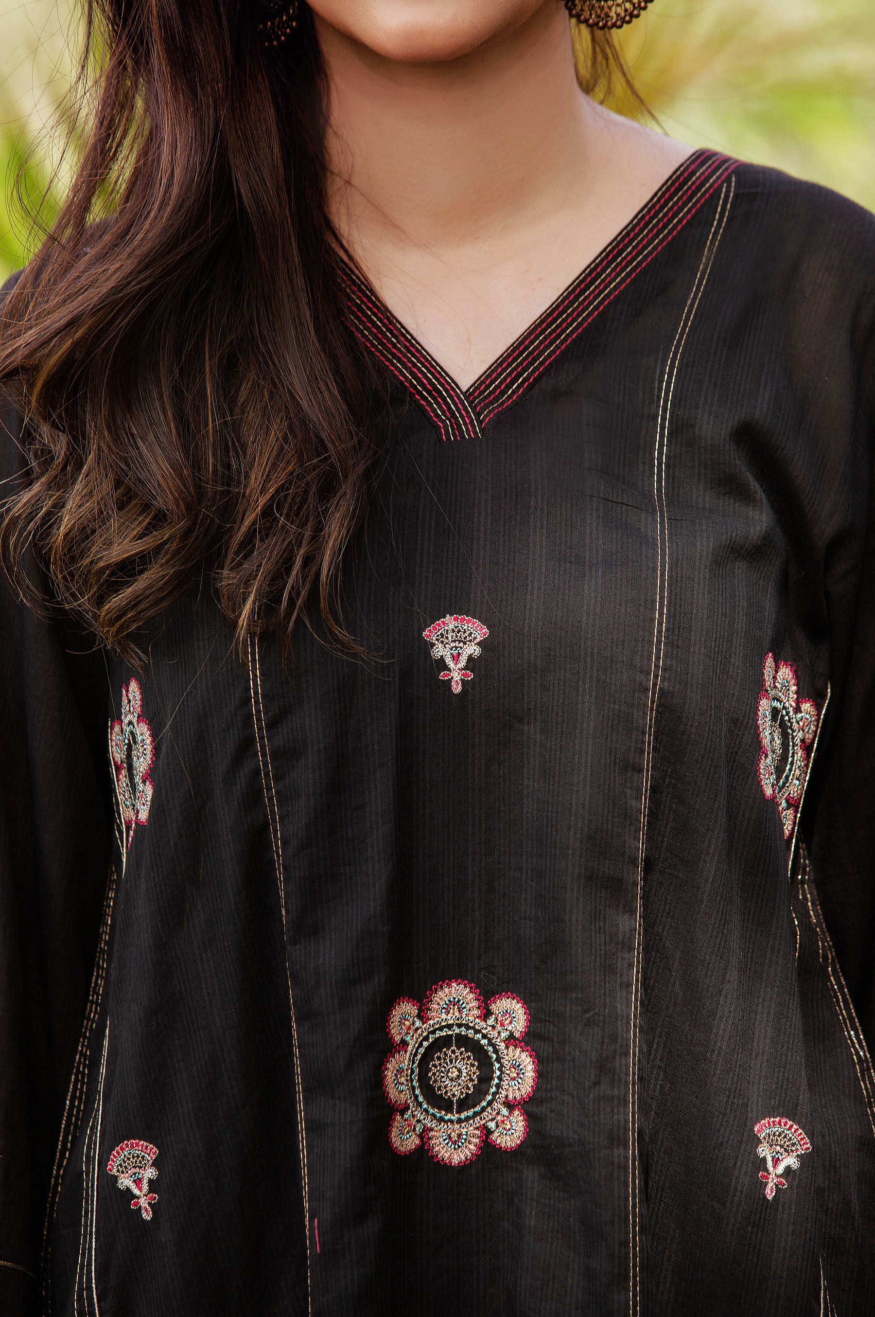 Stitched 1 Piece Embroidered Doria Lawn Shirt - Image 4