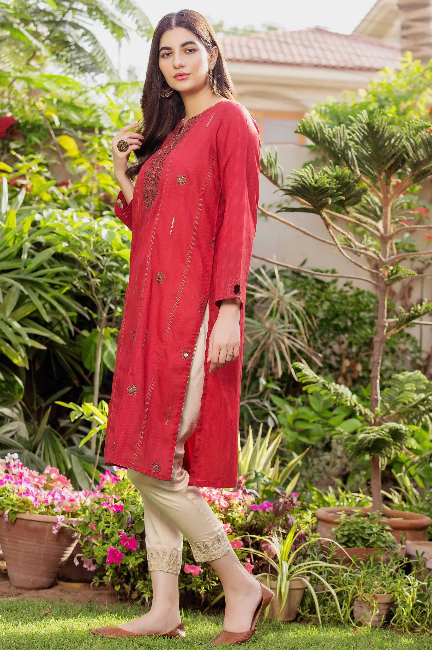 Stitched 1 Piece Embroidered Doria Lawn Top - Image 2