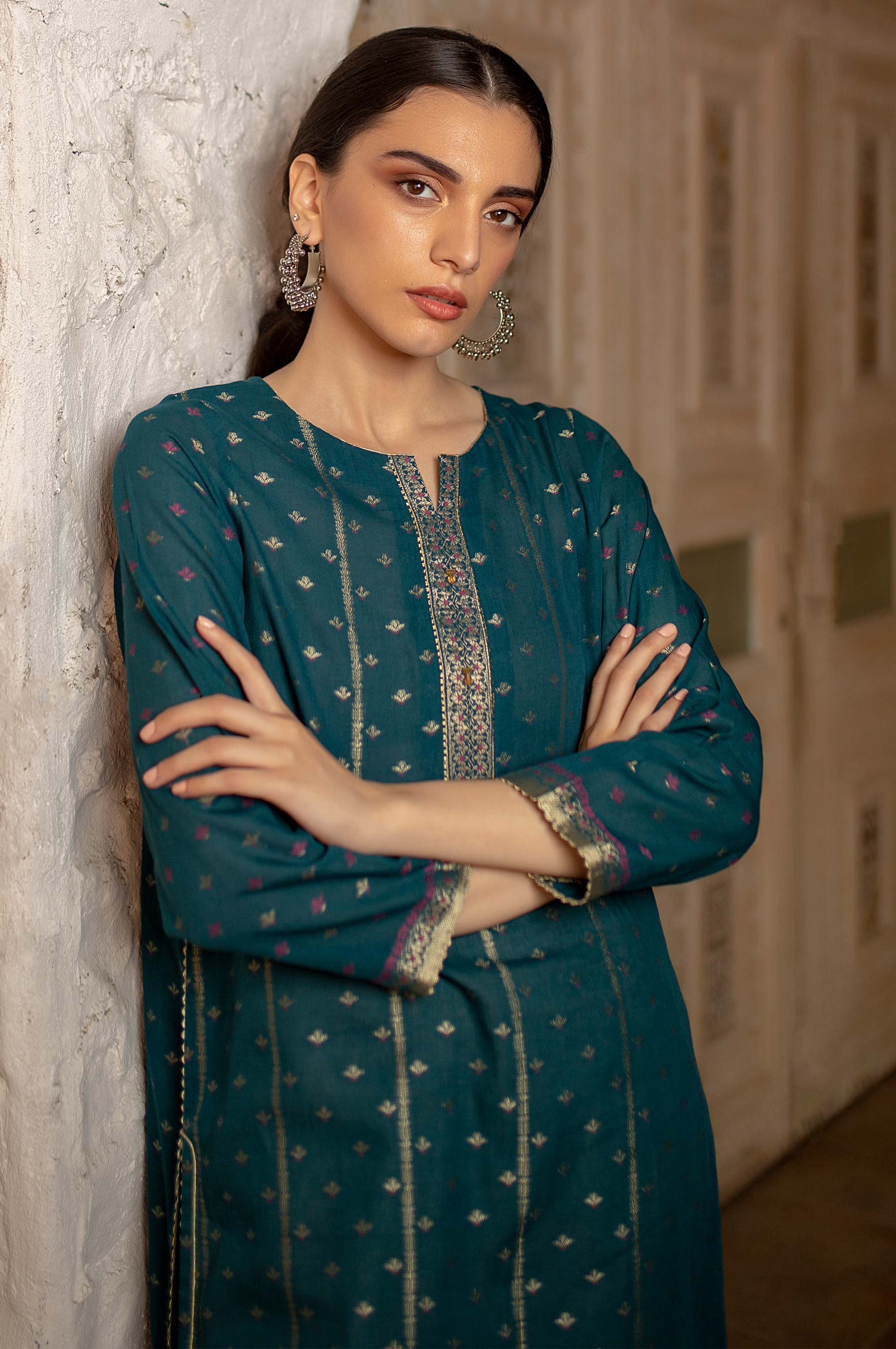 Stitched 1 Piece Dyed Jacquard Shirt - Image 3