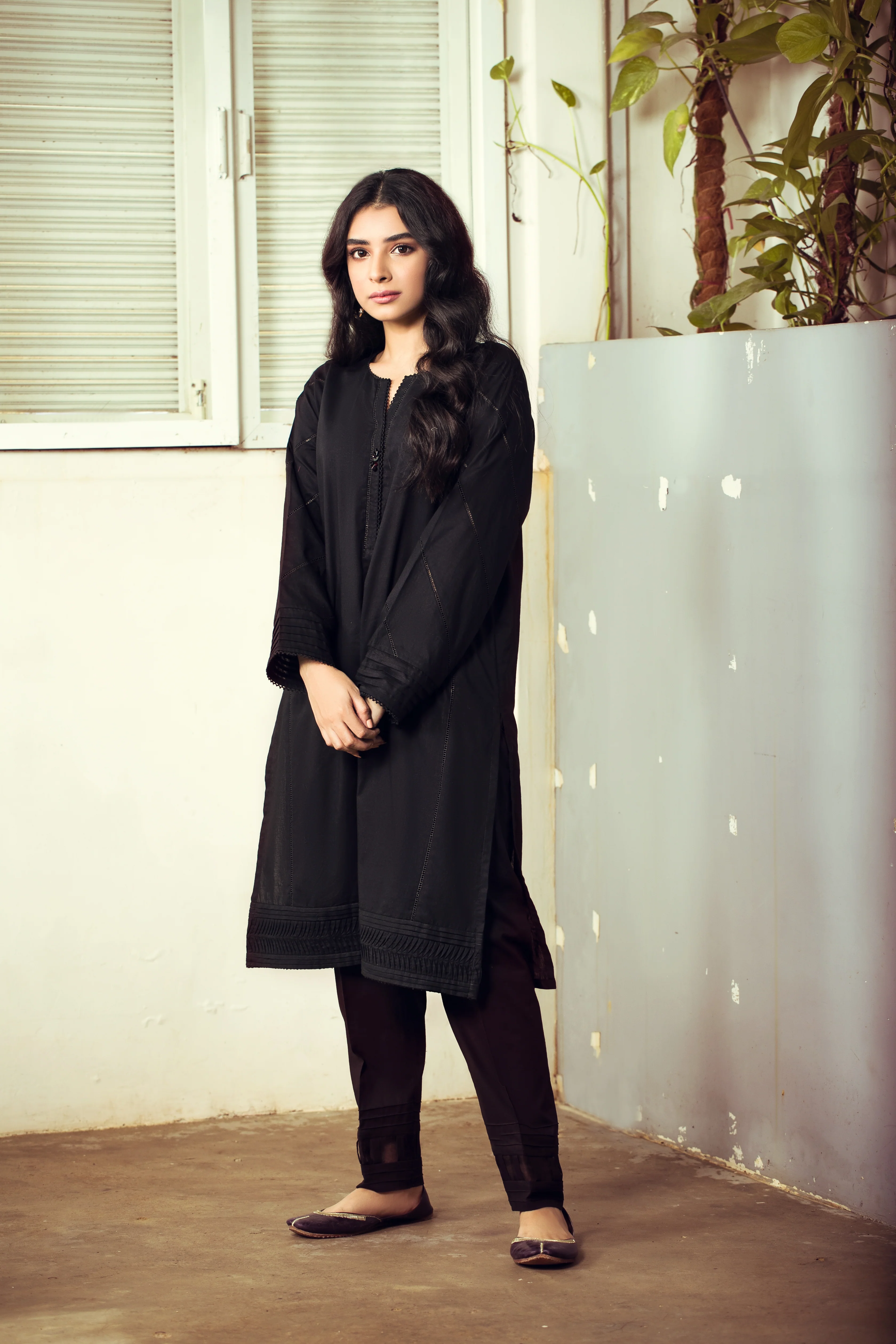 Stitched 1 Piece Embellished Shirt - Image 3