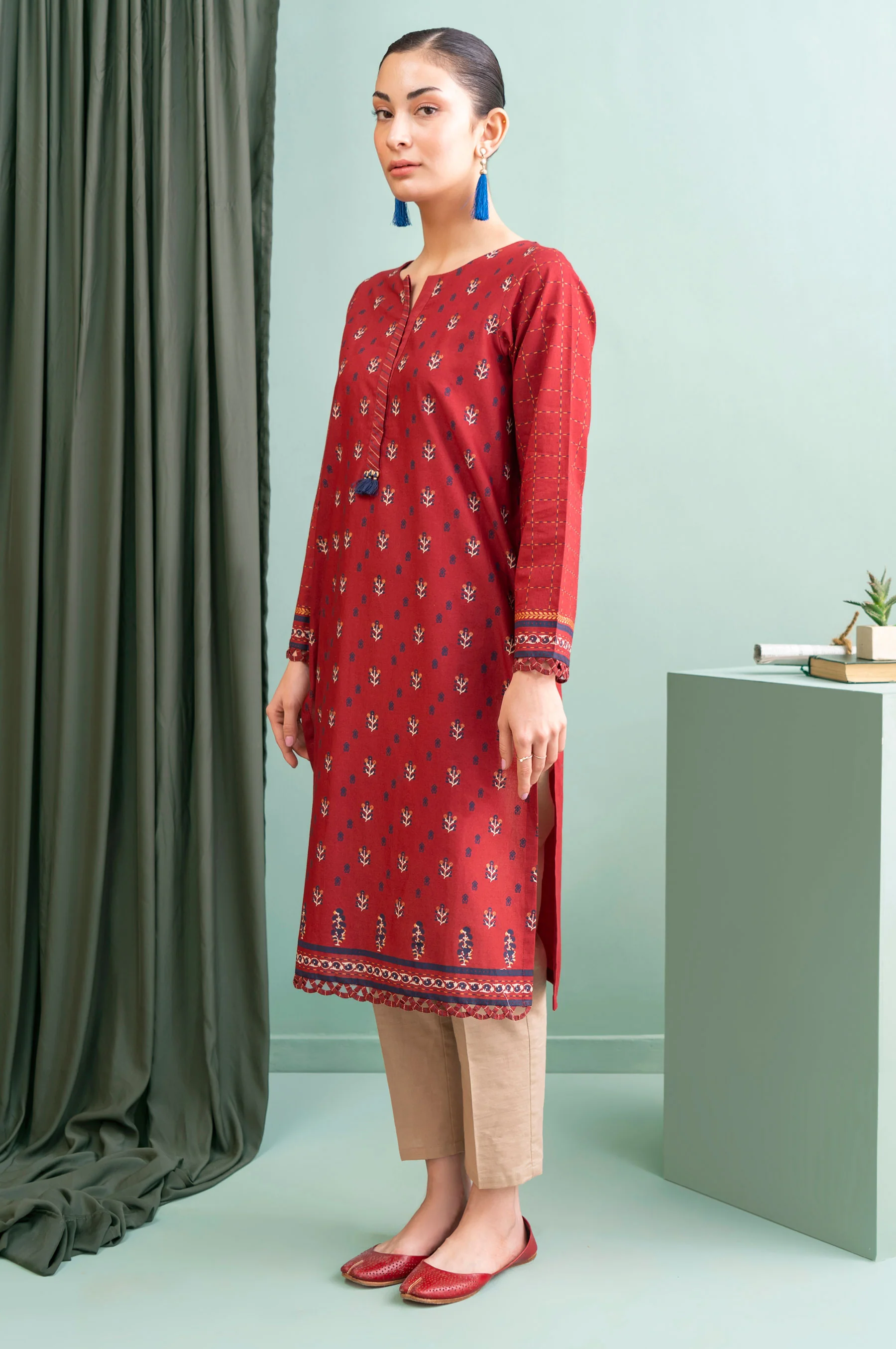 Stitched 1 Piece Embellished Screen Printed Cambric Shirt - Image 4