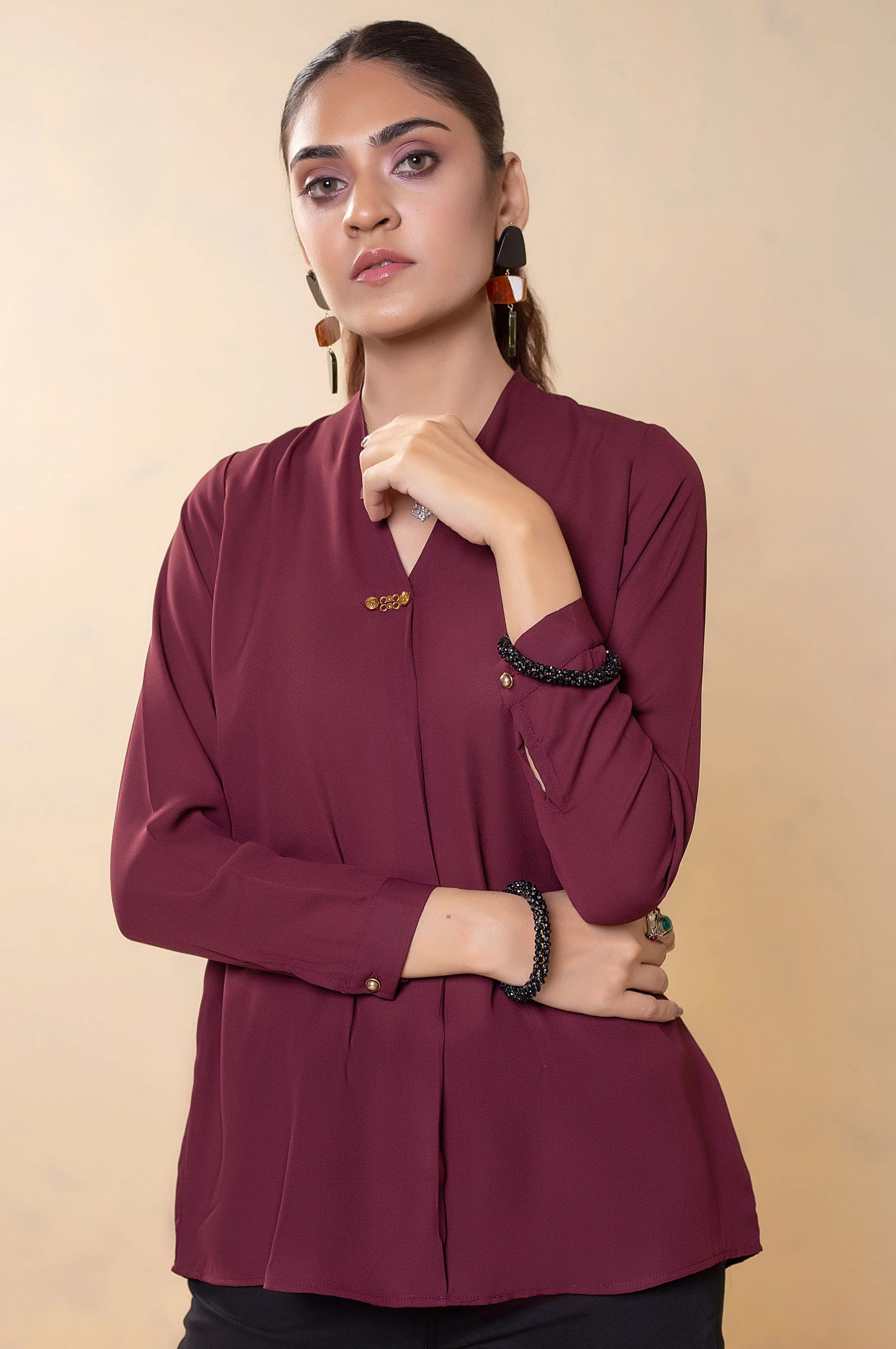 Stitched 1 Piece Embellished Crepe Top - Image 3