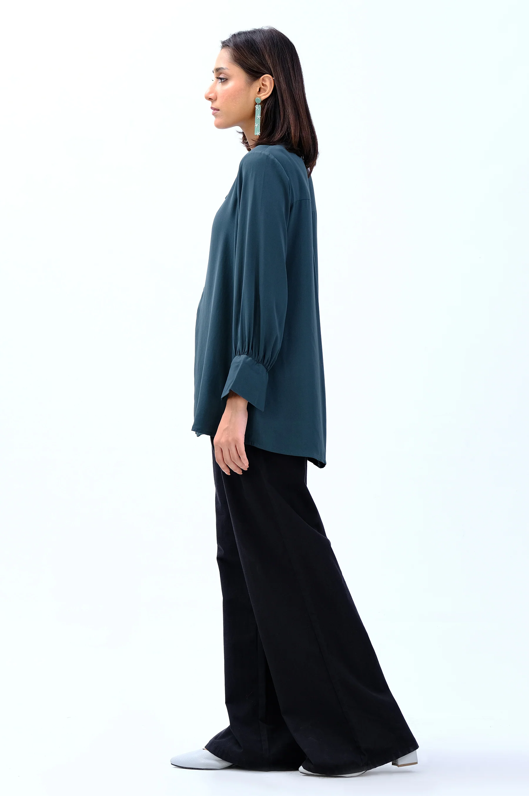 Stitched 1 Piece Embellished Crepe Top - Image 4