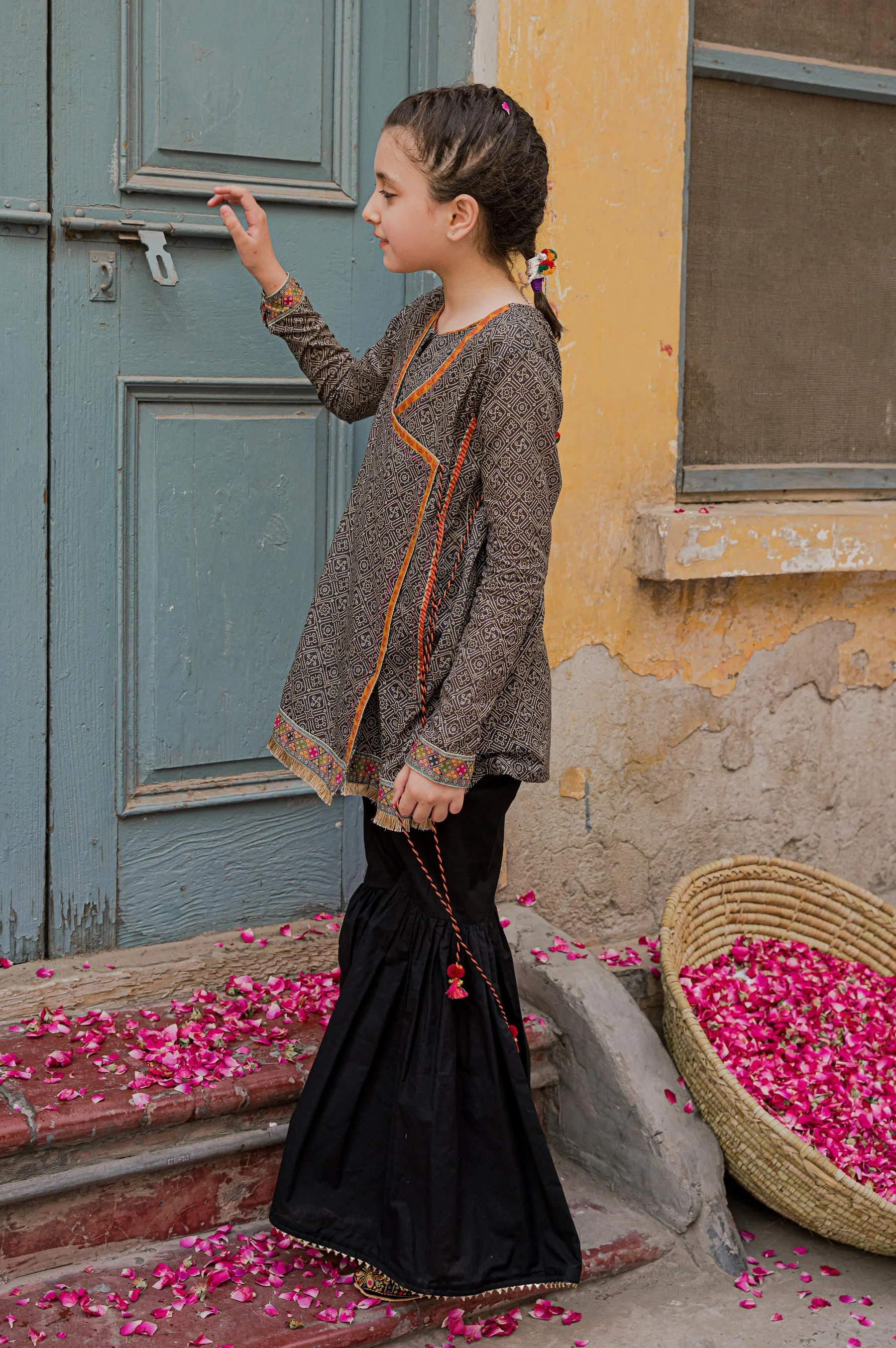 Stitched 1 Piece Printed Embellished Lawn Shirt - Image 3