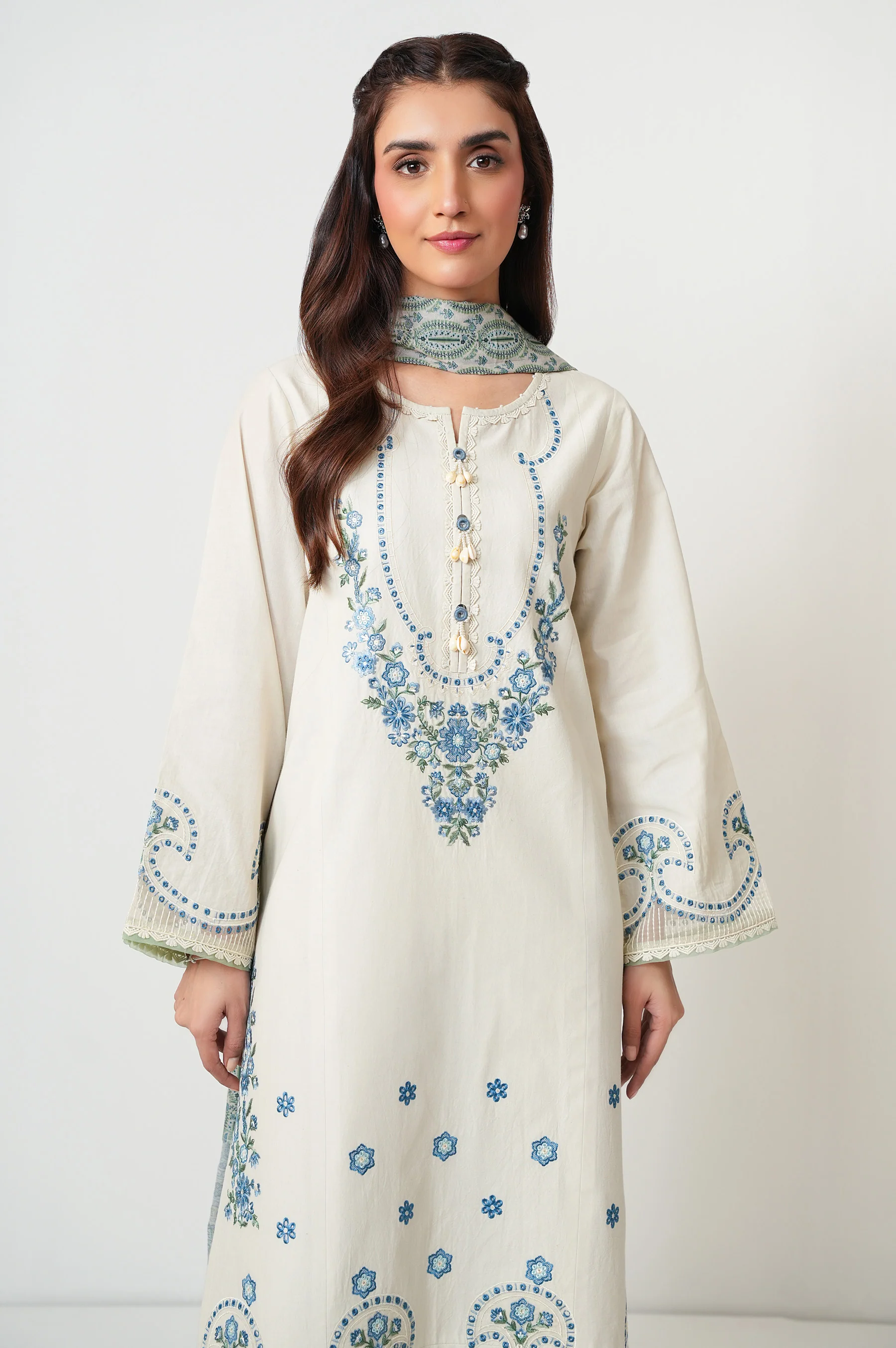 STITCHED EMBROIDERED CAMBRIC SUIT - Image 5