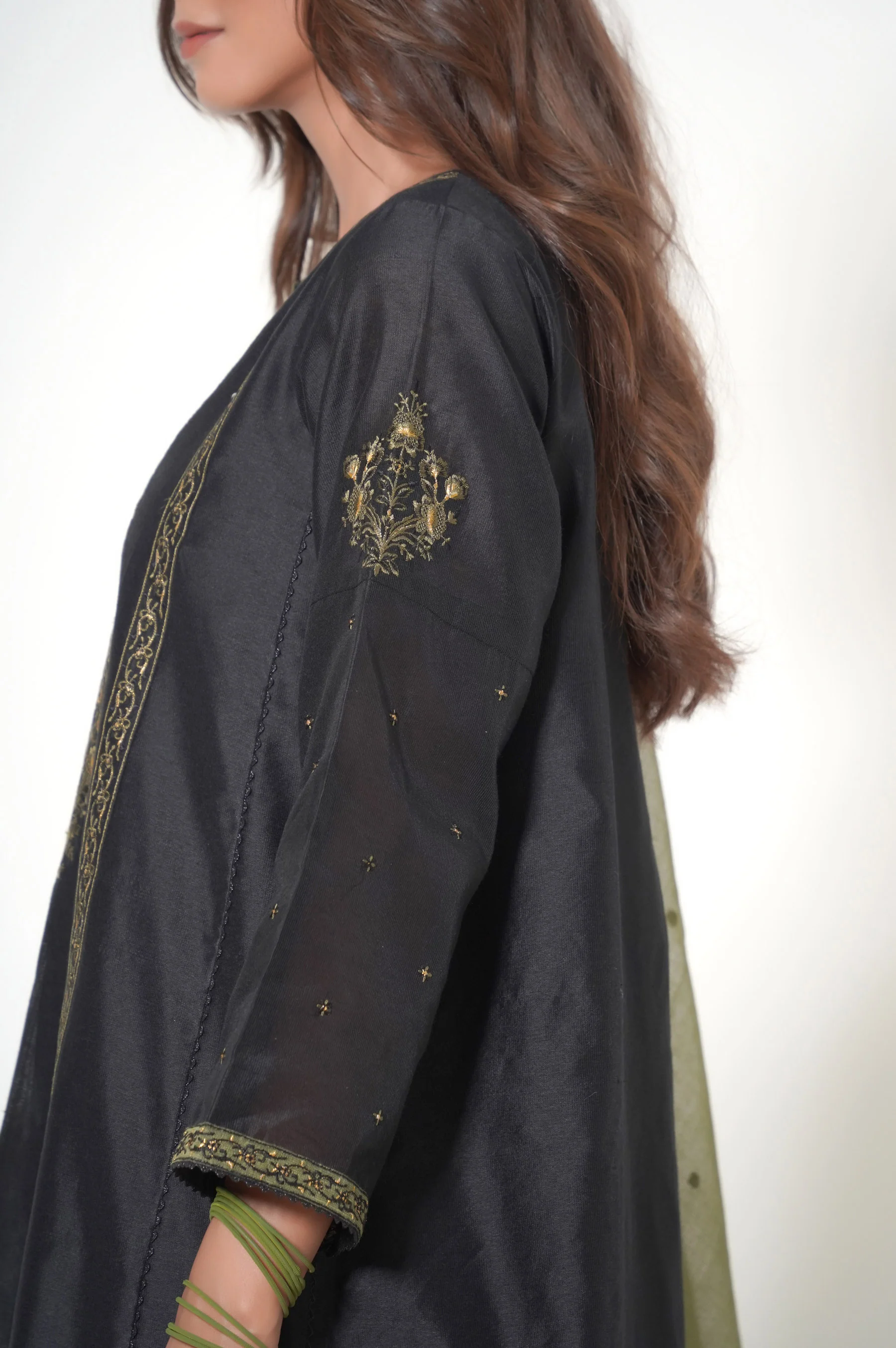 Stitched 3 Piece Embroidered Cotton Net Outfit - Image 3