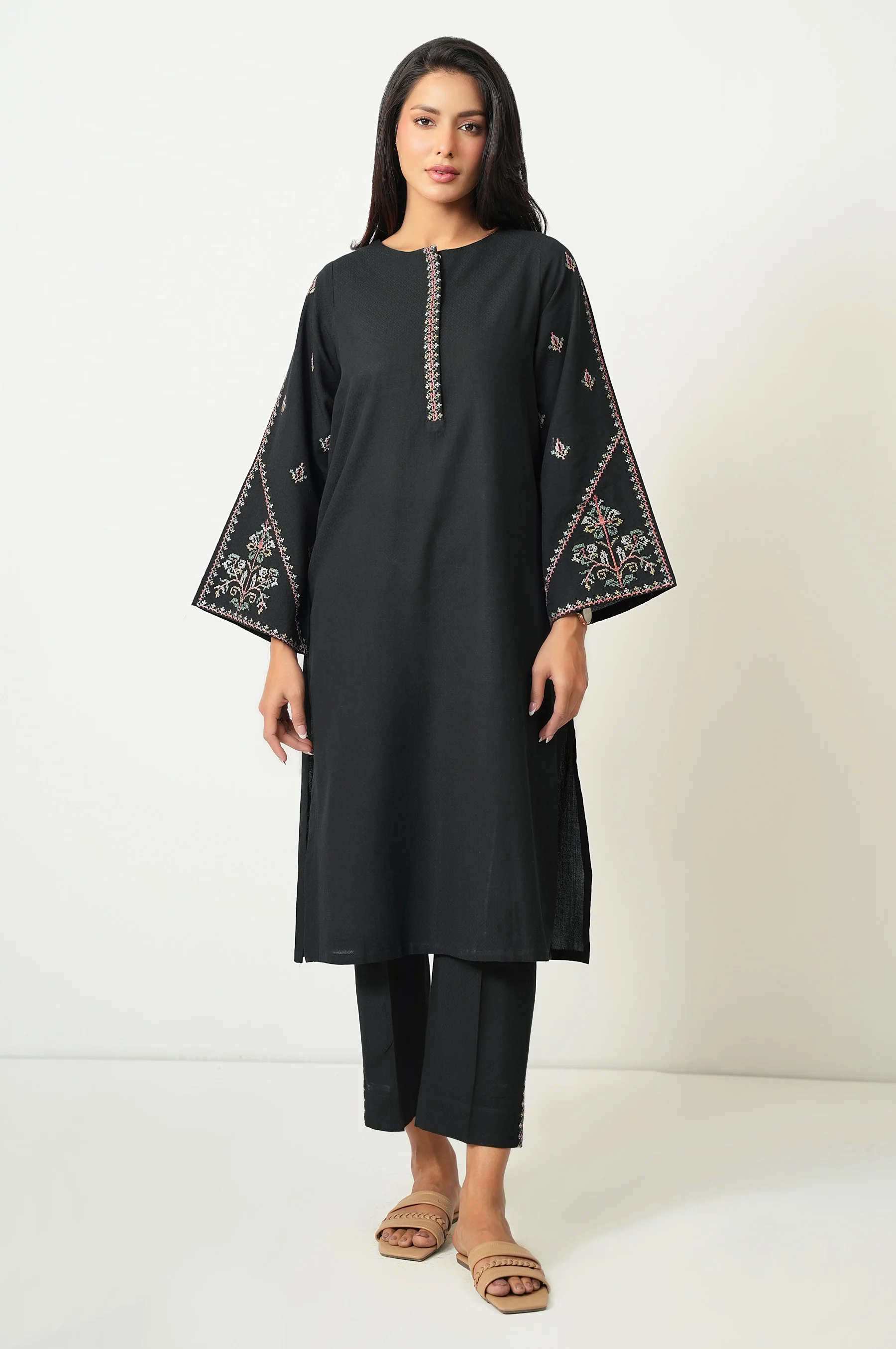 EMBROIDERED DOBBY STITCHED BOTTOM (FACTORY E-OUTLET) - Image 3