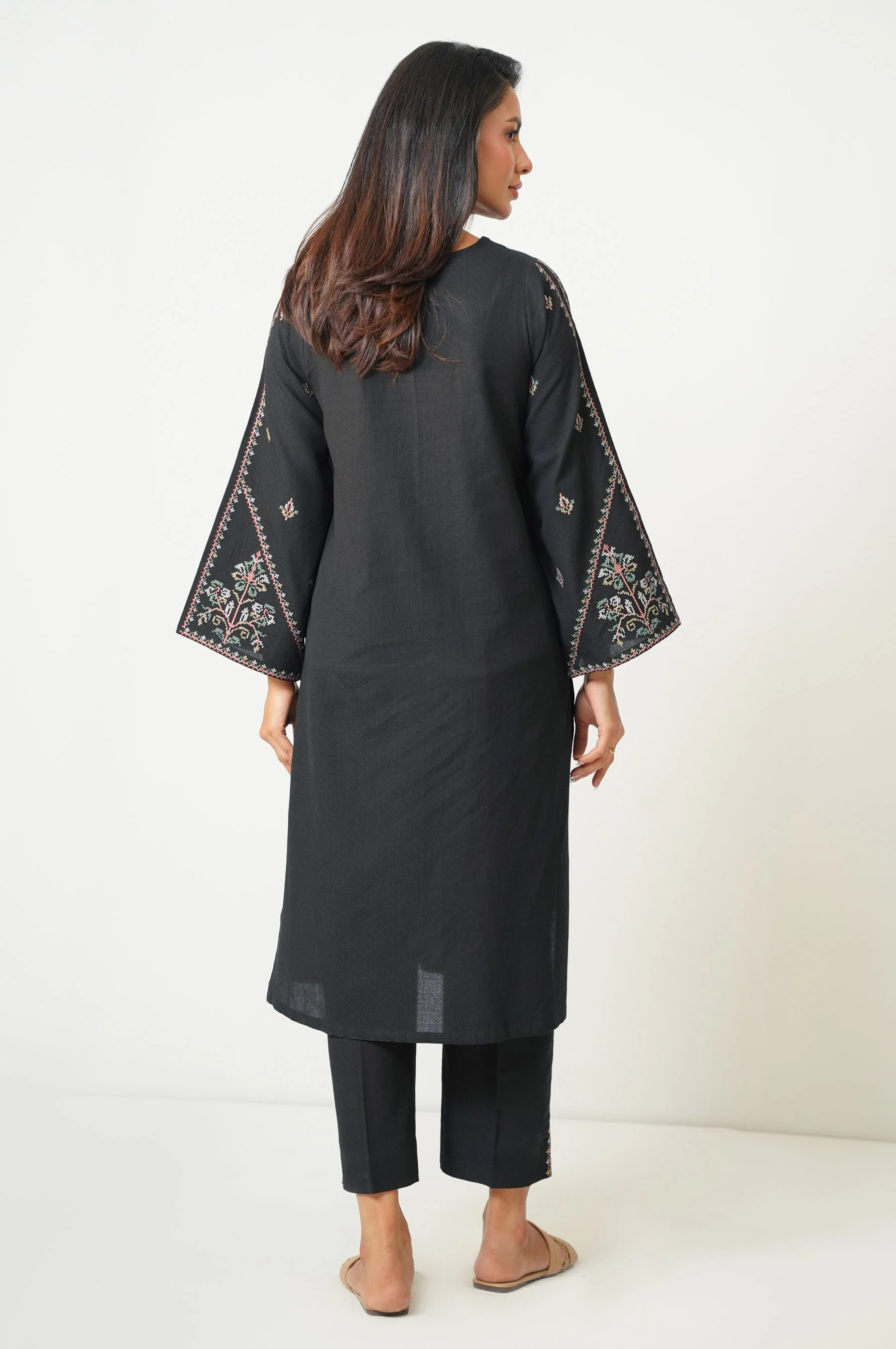EMBROIDERED DOBBY STITCHED BOTTOM (FACTORY E-OUTLET) - Image 5