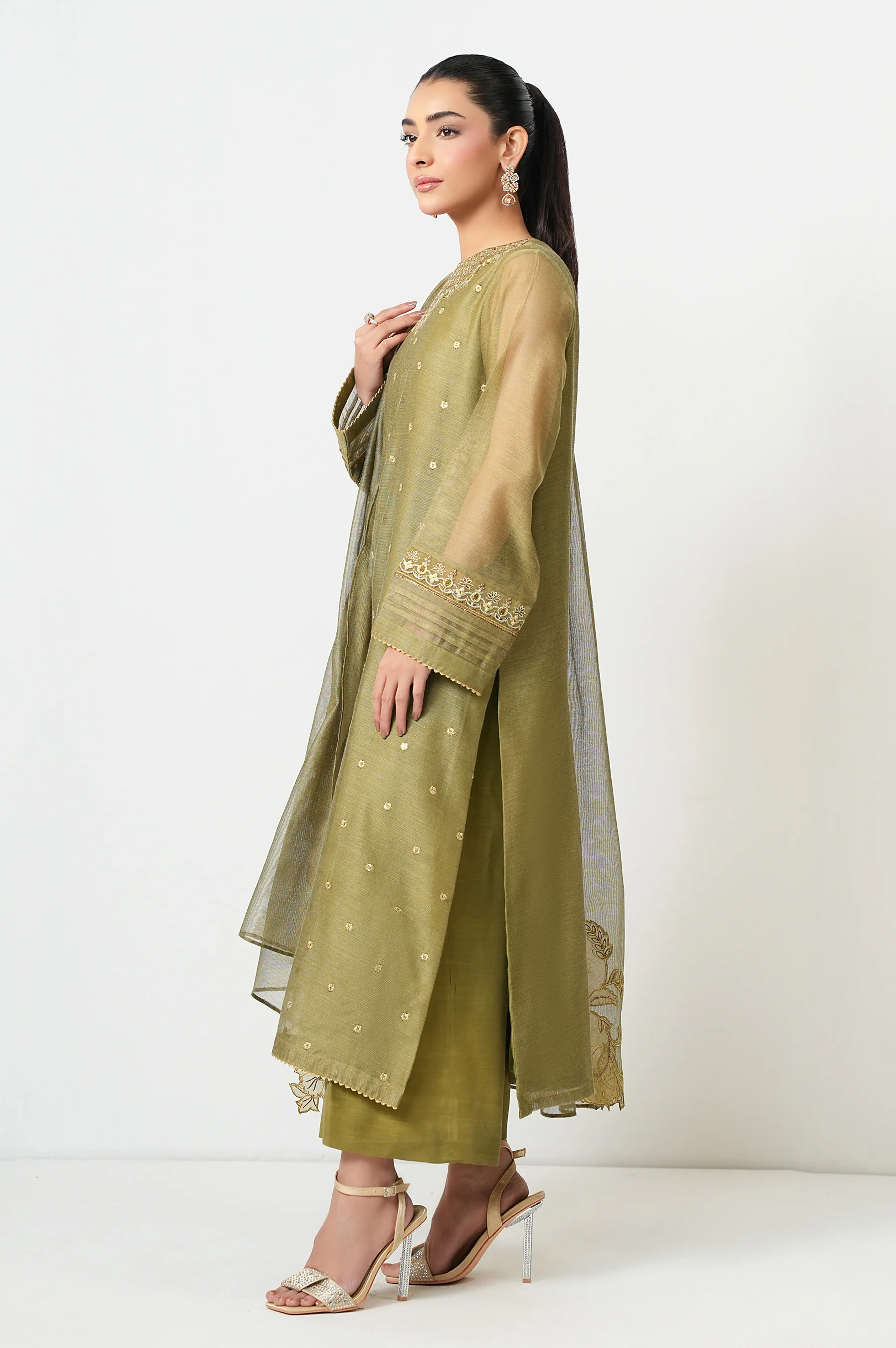 EMBROIDERED SUIT - Image 4