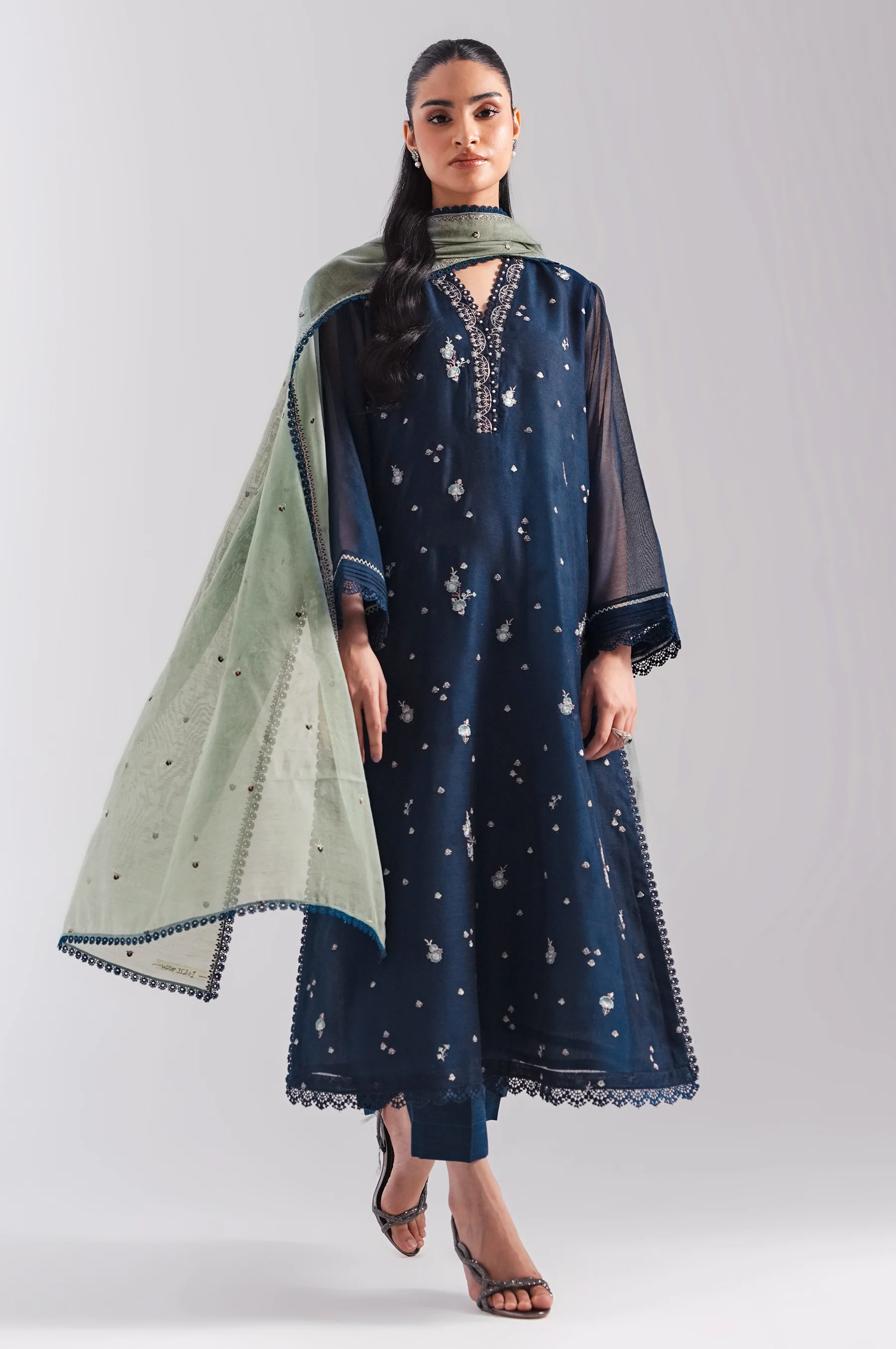 EMBROIDERED SUIT