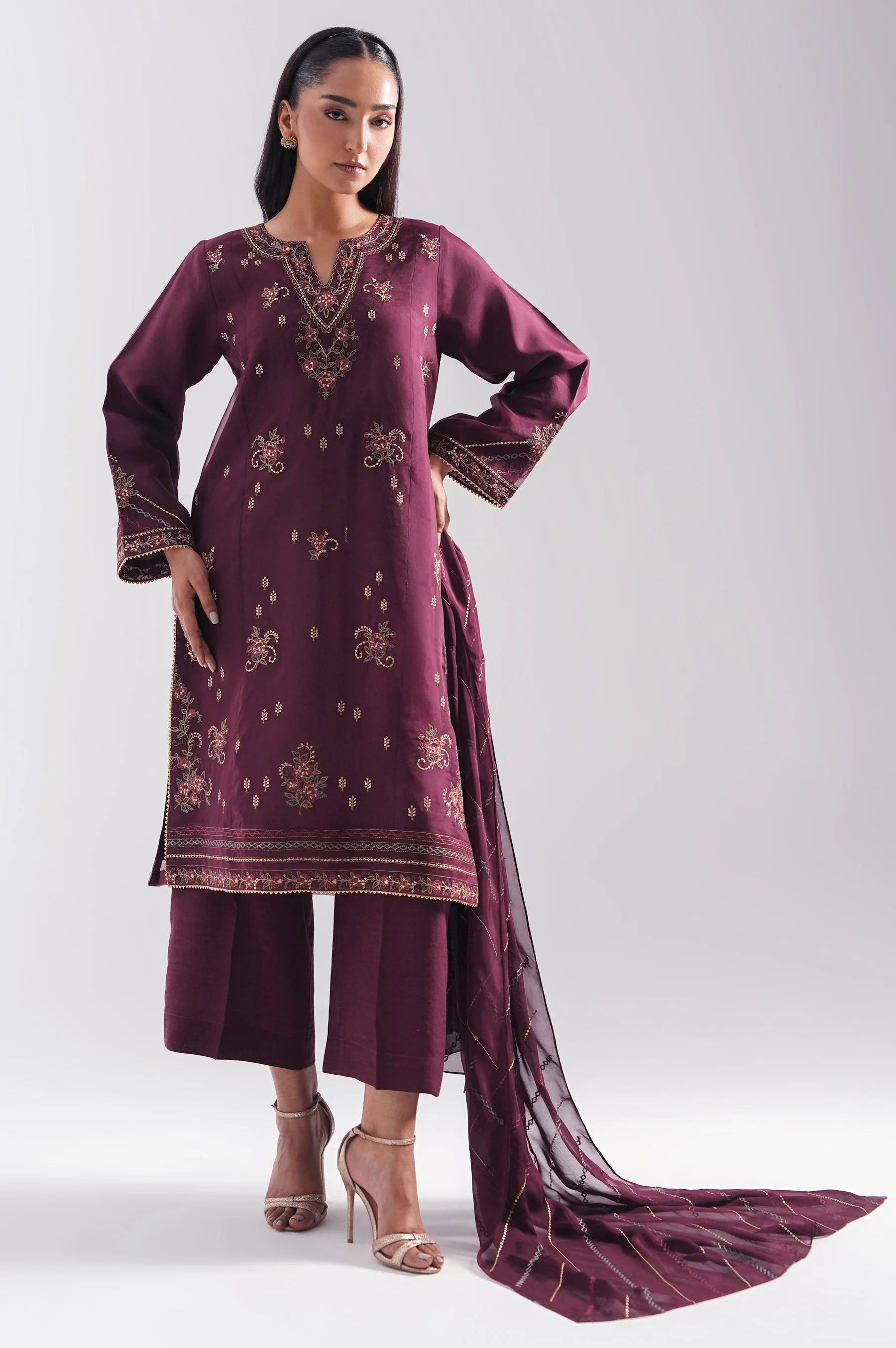 EMBROIDERED ORGANZA SUIT - Image 5