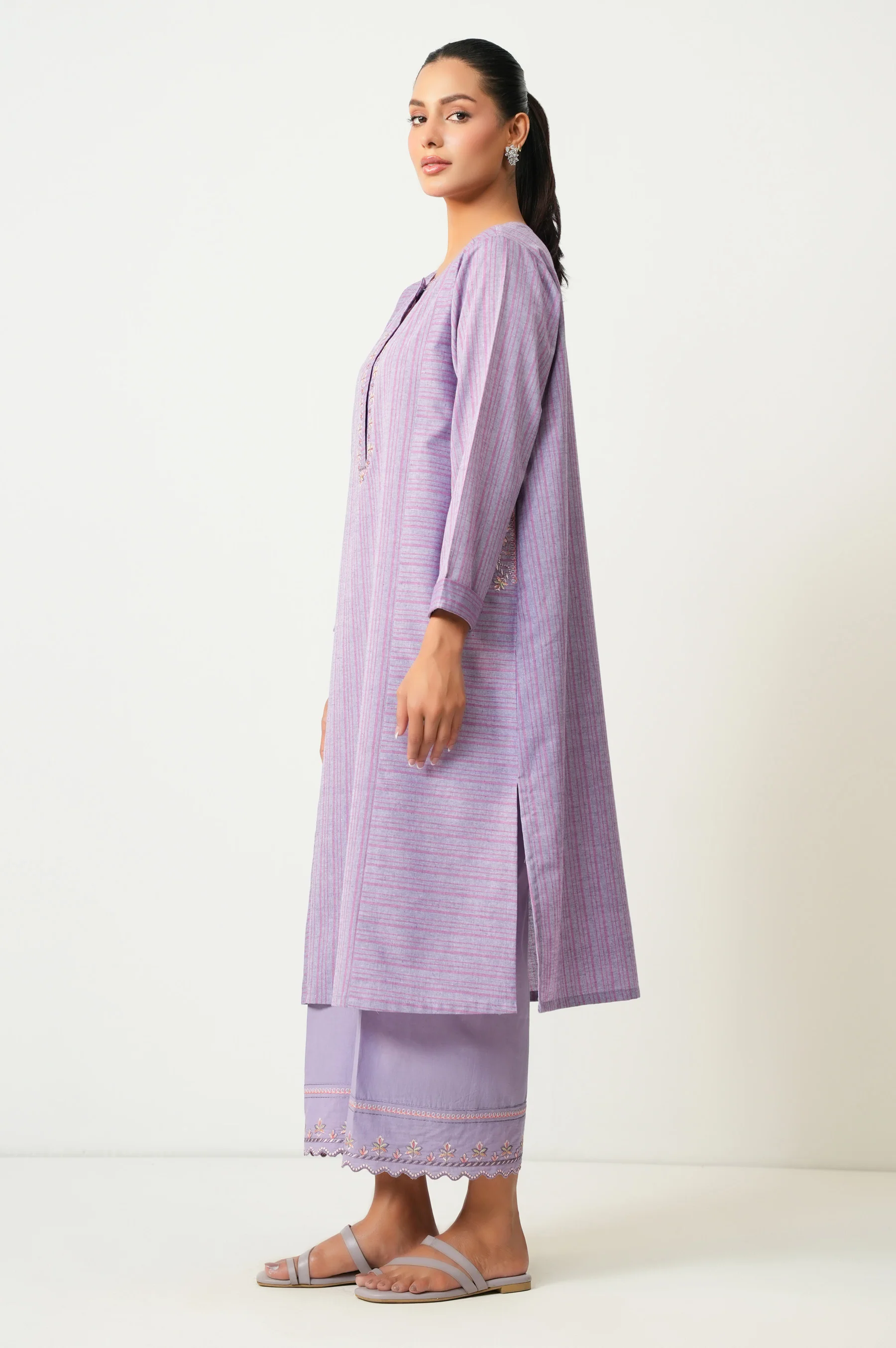 STITCHED EMBROIDERED YARN DYED SHIRT BOTTOM - Image 4