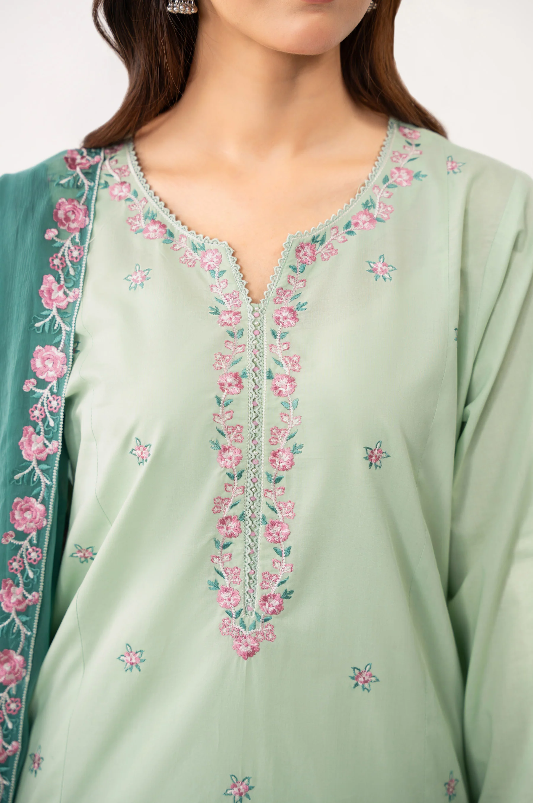 EMBROIDERED SUIT - Image 2