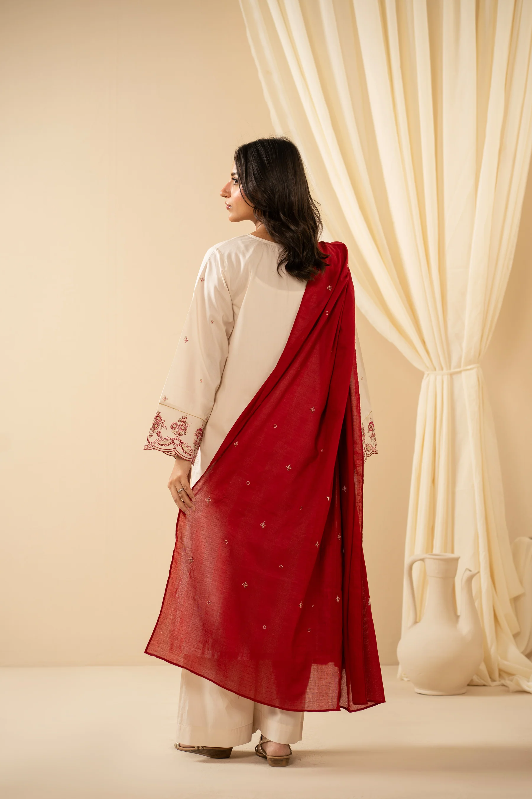 EMBROIDERED COTTON LINEN STITCHED DUPATTA (FACTORY E-OUTLET) - Image 5