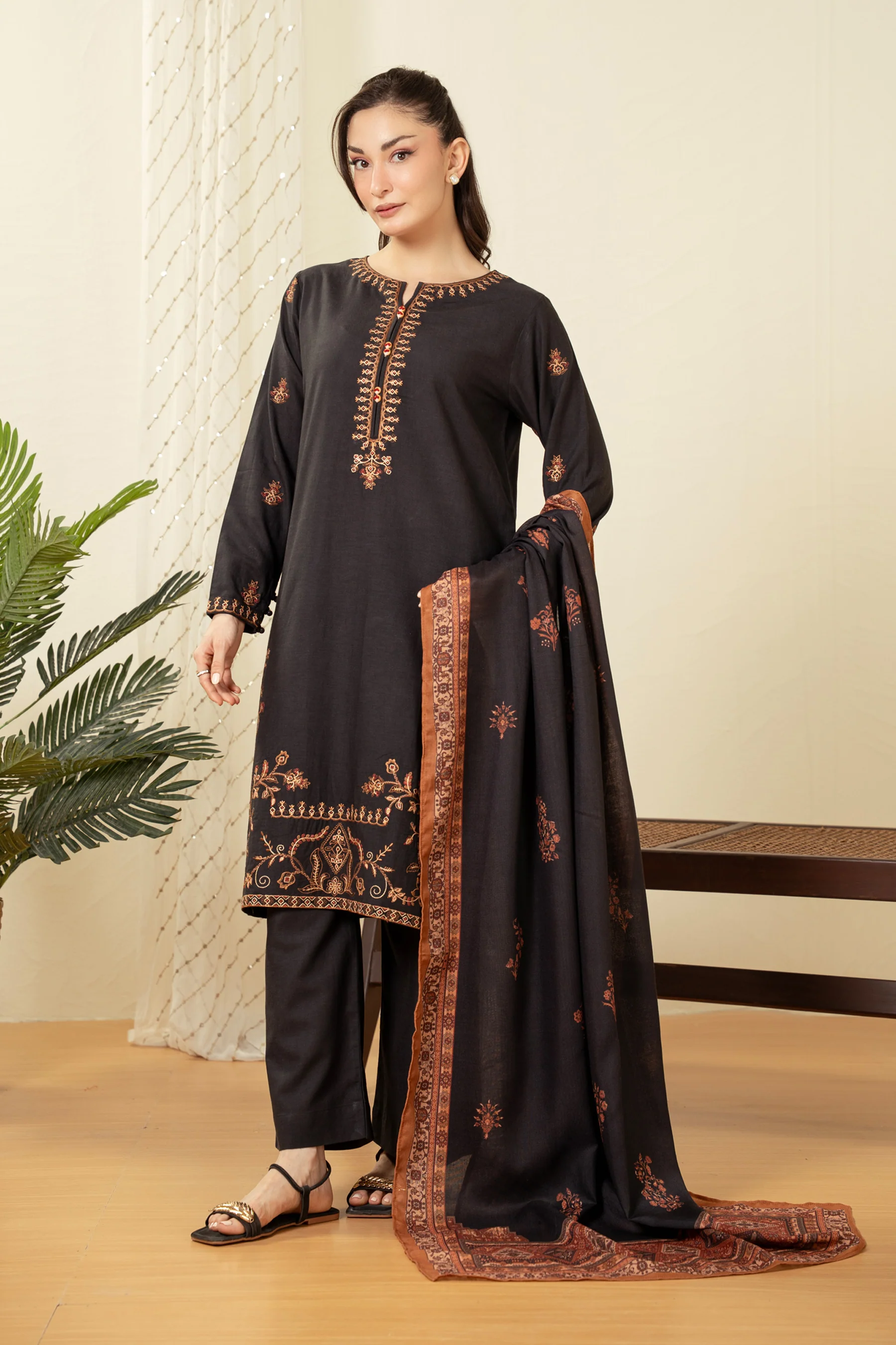 EMBROIDERED COTTON LINEN STITCHED DUPATTA (FACTORY E-OUTLET)