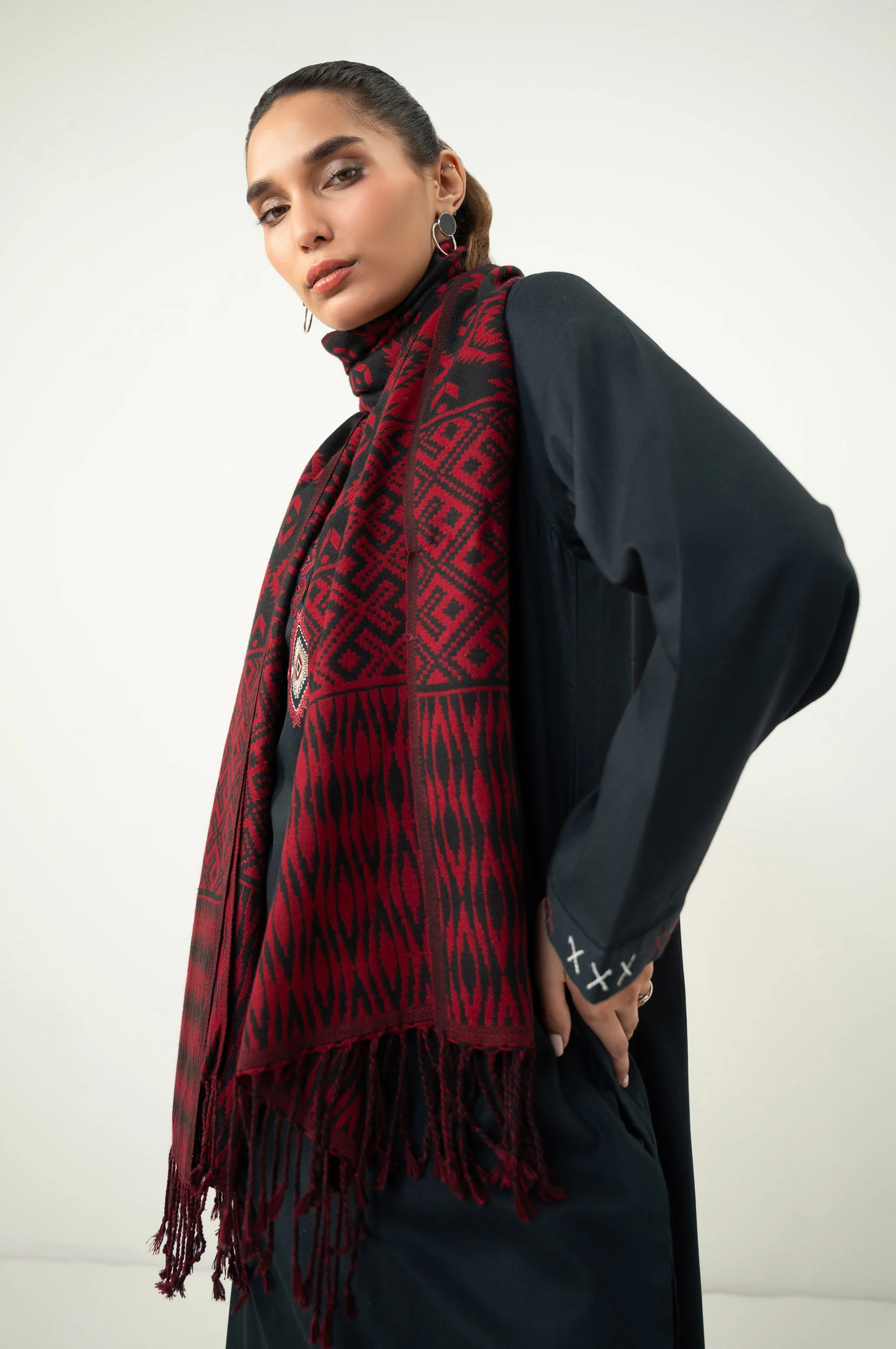 EMBROIDERED DOBBY STITCHED DUPATTA (FACTORY E-OUTLET) - Image 4