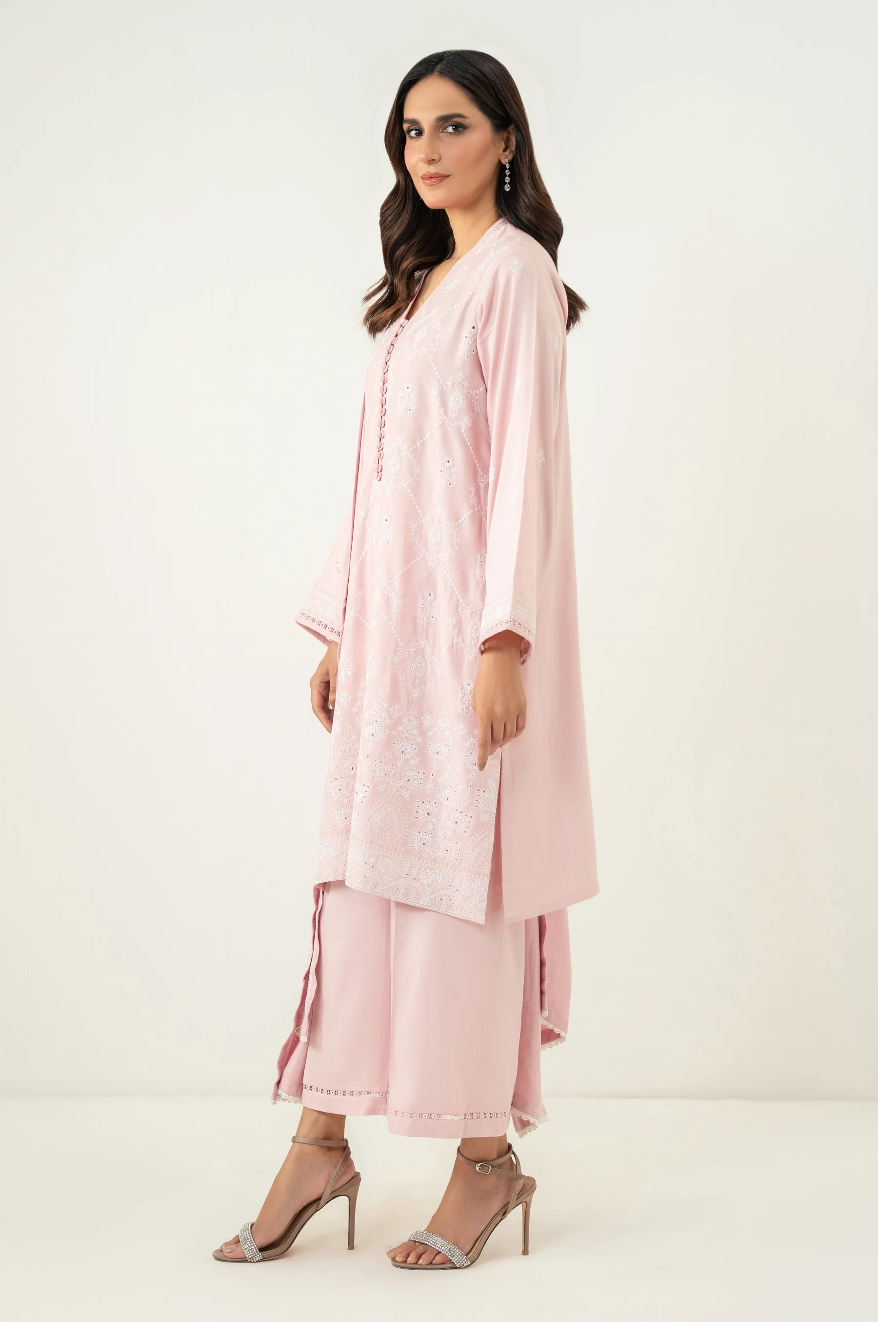 EMBROIDERED CHIKANKARI STITCHED DUPATTA (FACTORY E-OUTLET) - Image 4