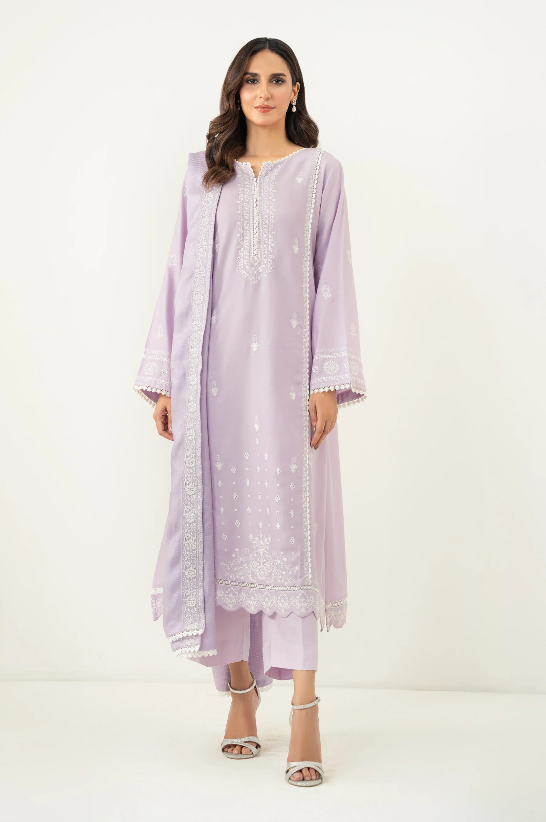 EMBROIDERED CHIKANKARI STITCHED DUPATTA (FACTORY E-OUTLET)