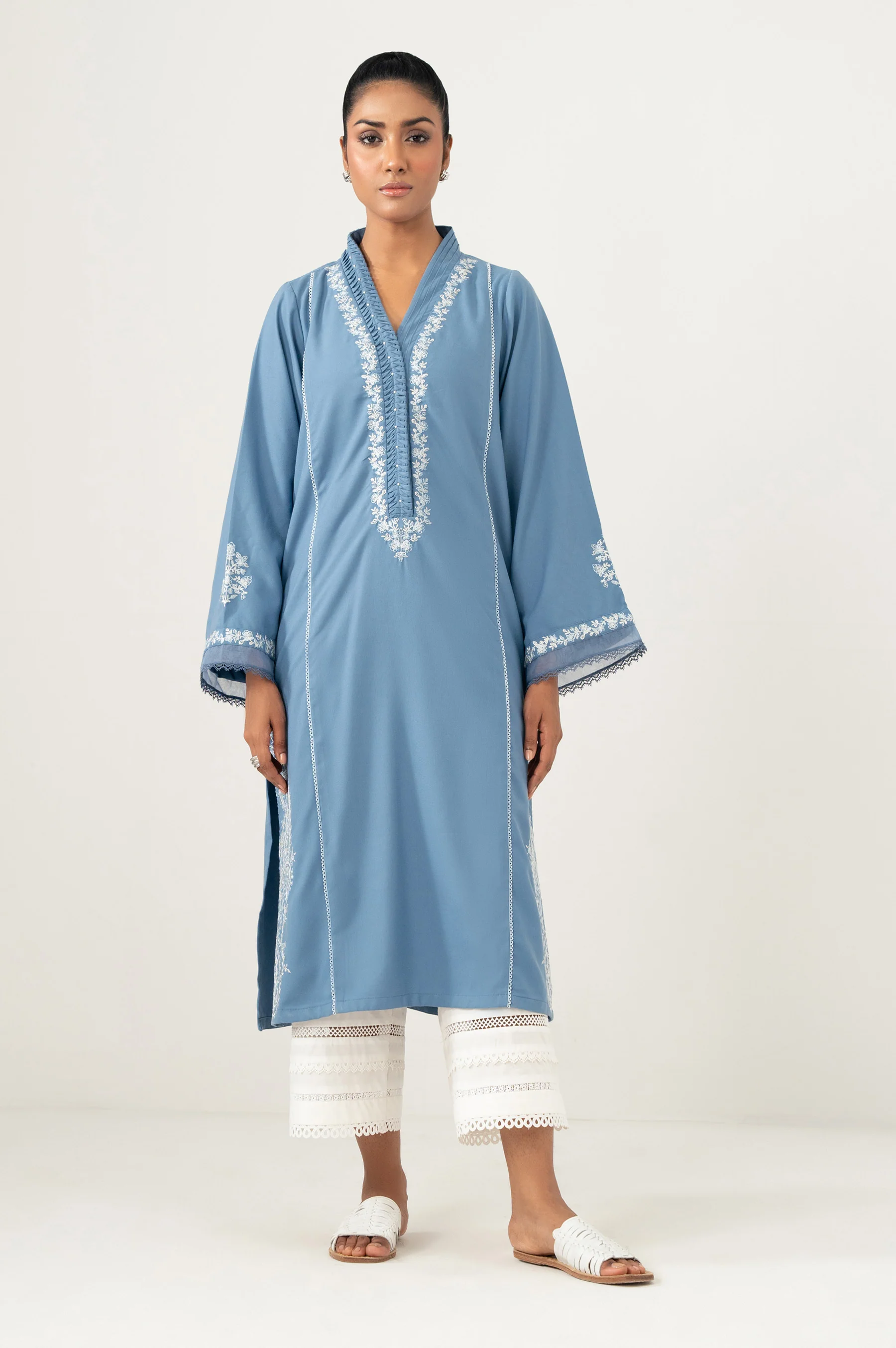 EMBROIDERED TOP - Image 2