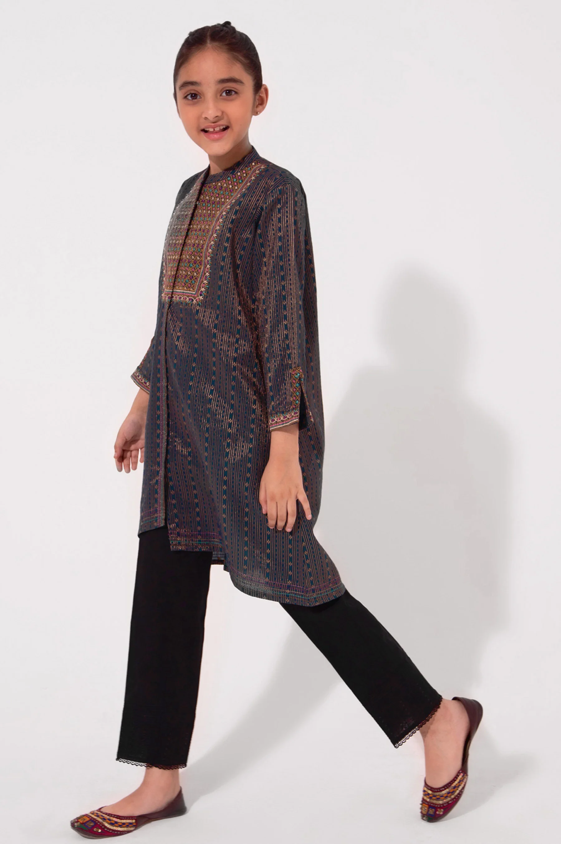 Stitched 1 Piece Embroidered Jacquard Shirt - Image 4