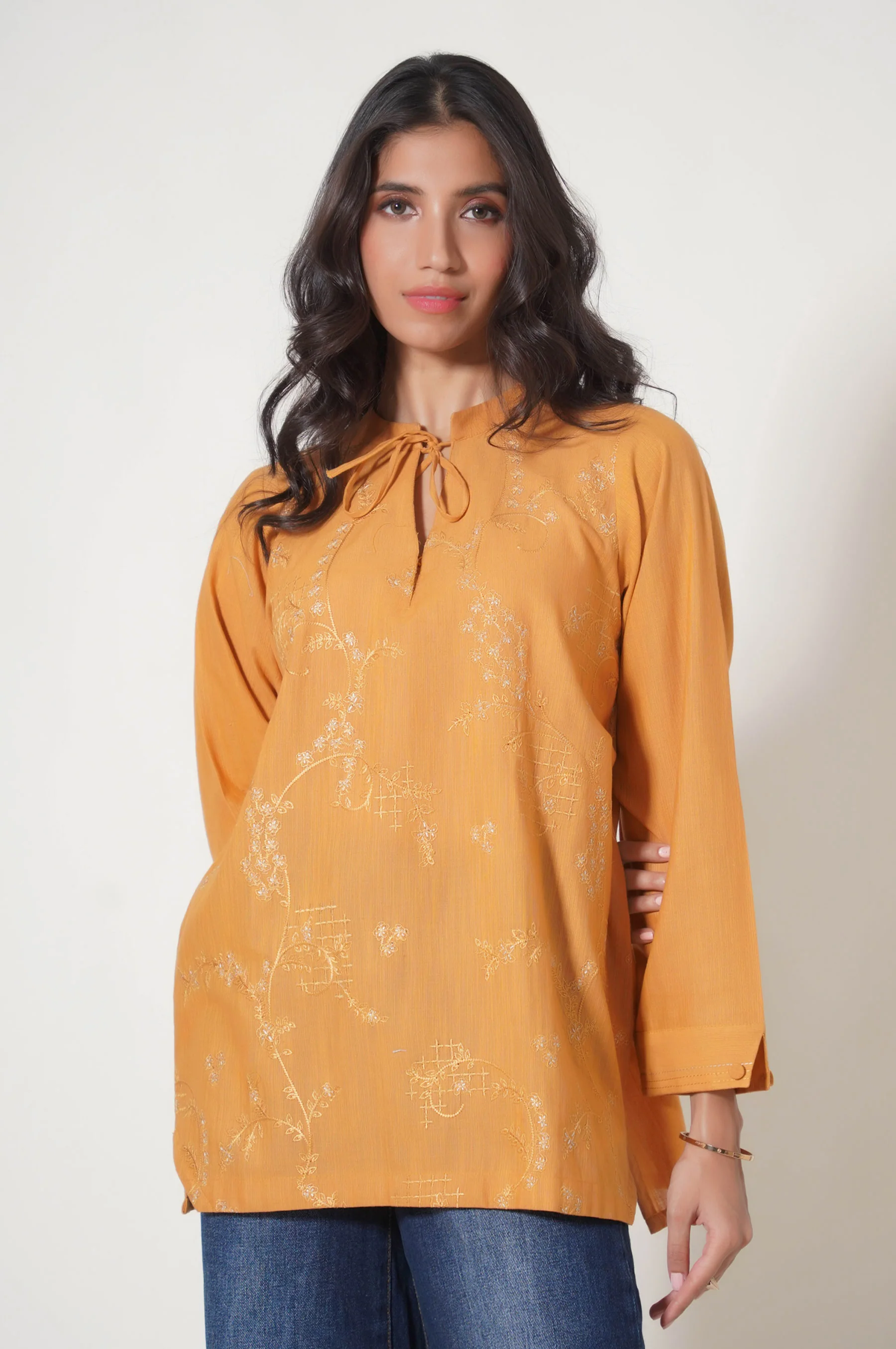 EMBROIDERED TOP