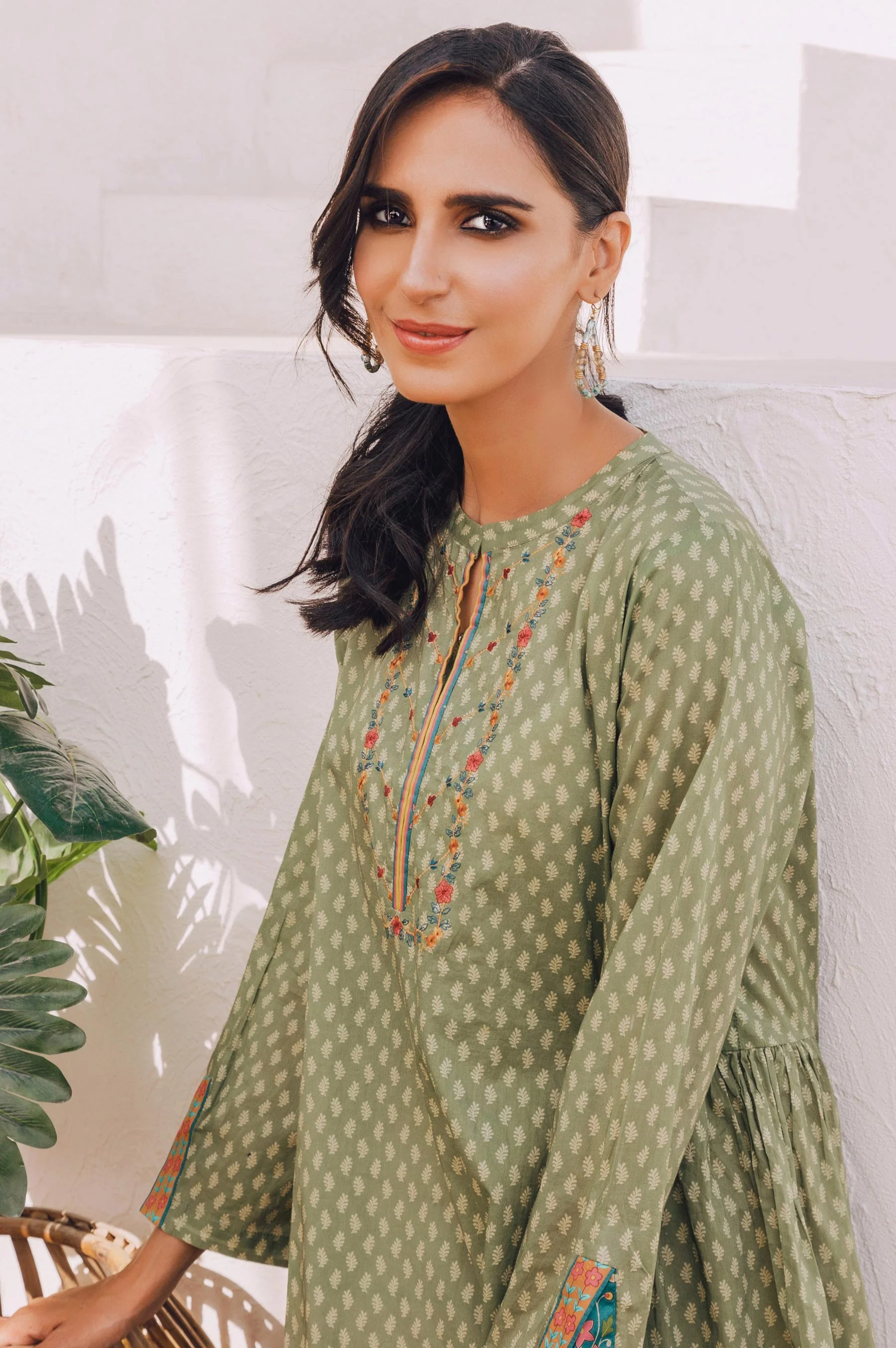 Stitched 1 Piece Embroidered Lawn Shirt - Image 4